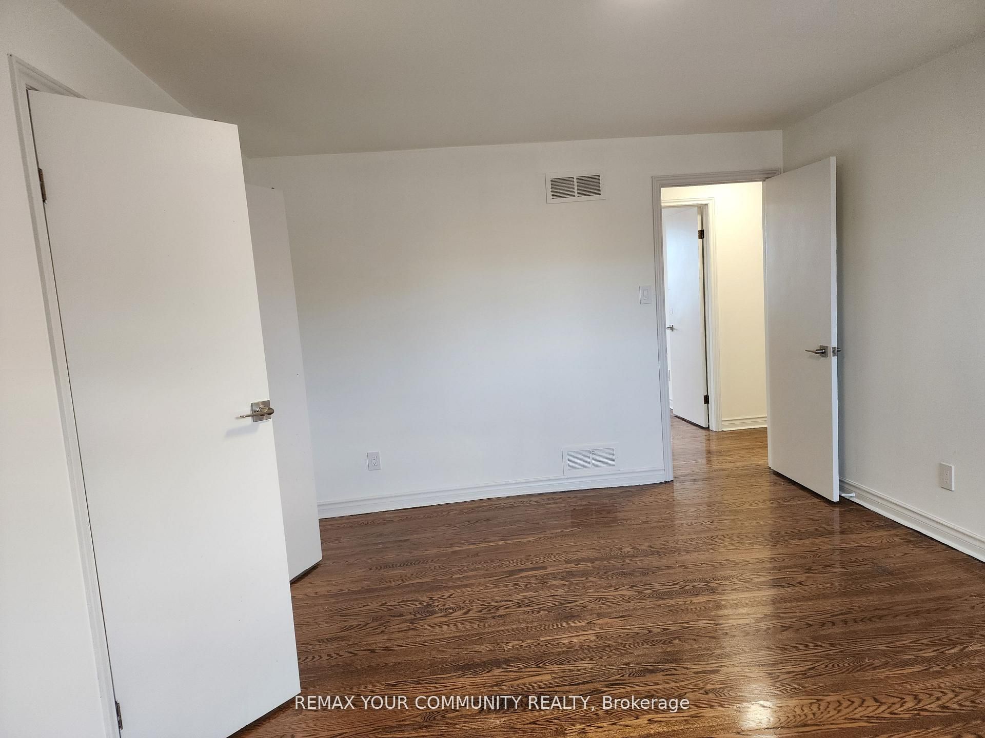 214 Pellatt Avenue Upper Property Photo 14