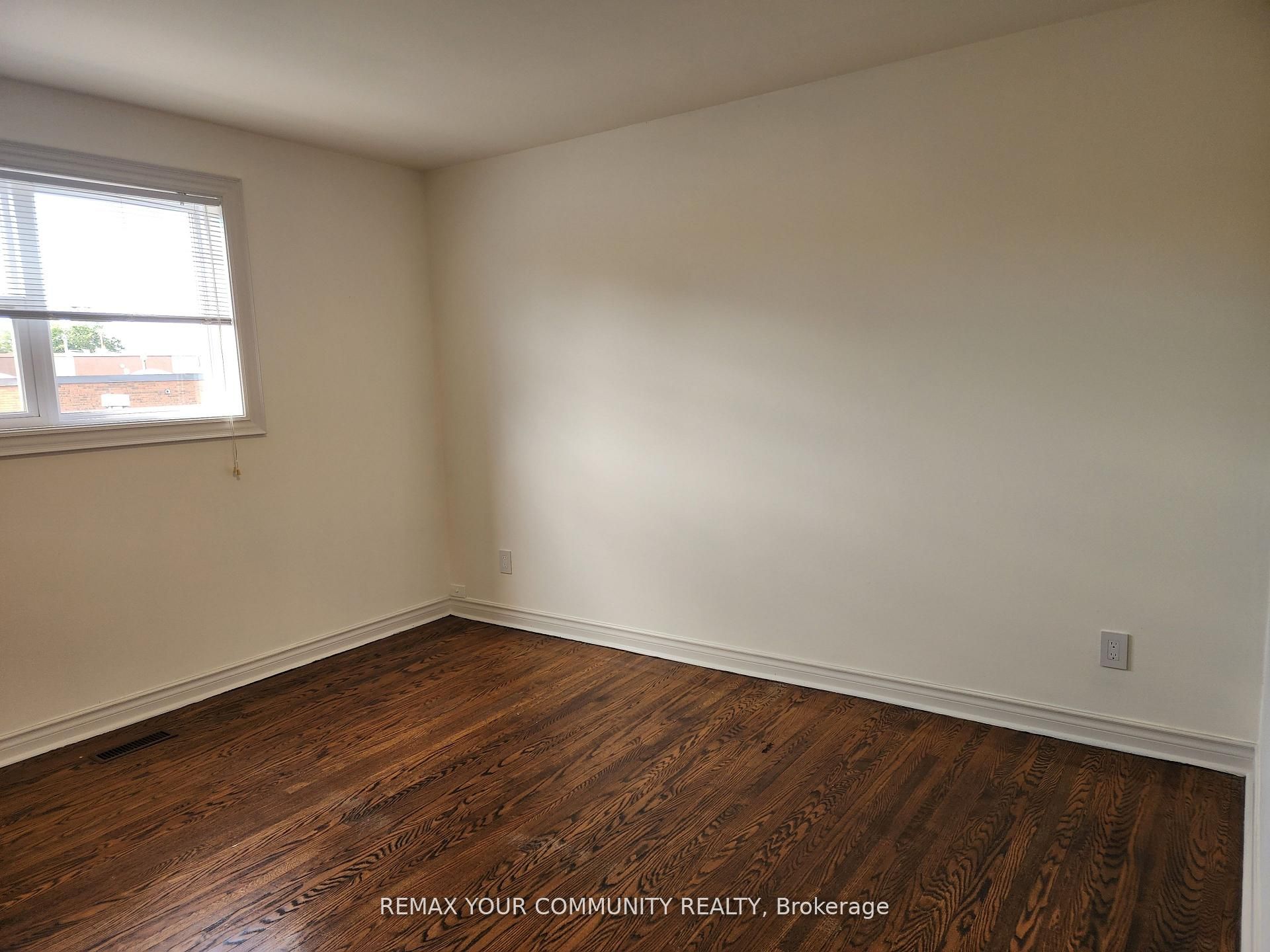 214 Pellatt Avenue Upper Property Photo 15