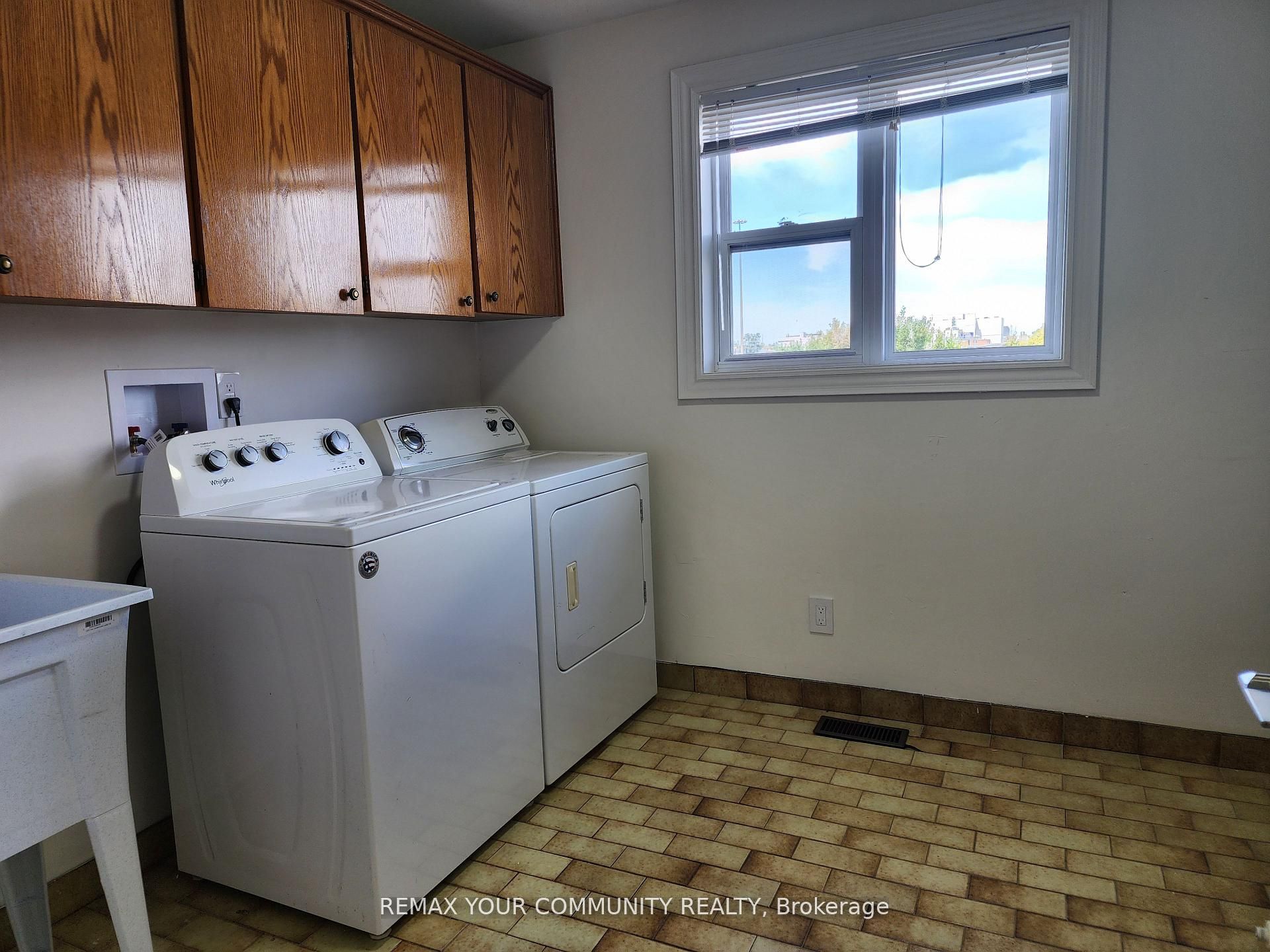 214 Pellatt Avenue Upper Property Photo 17