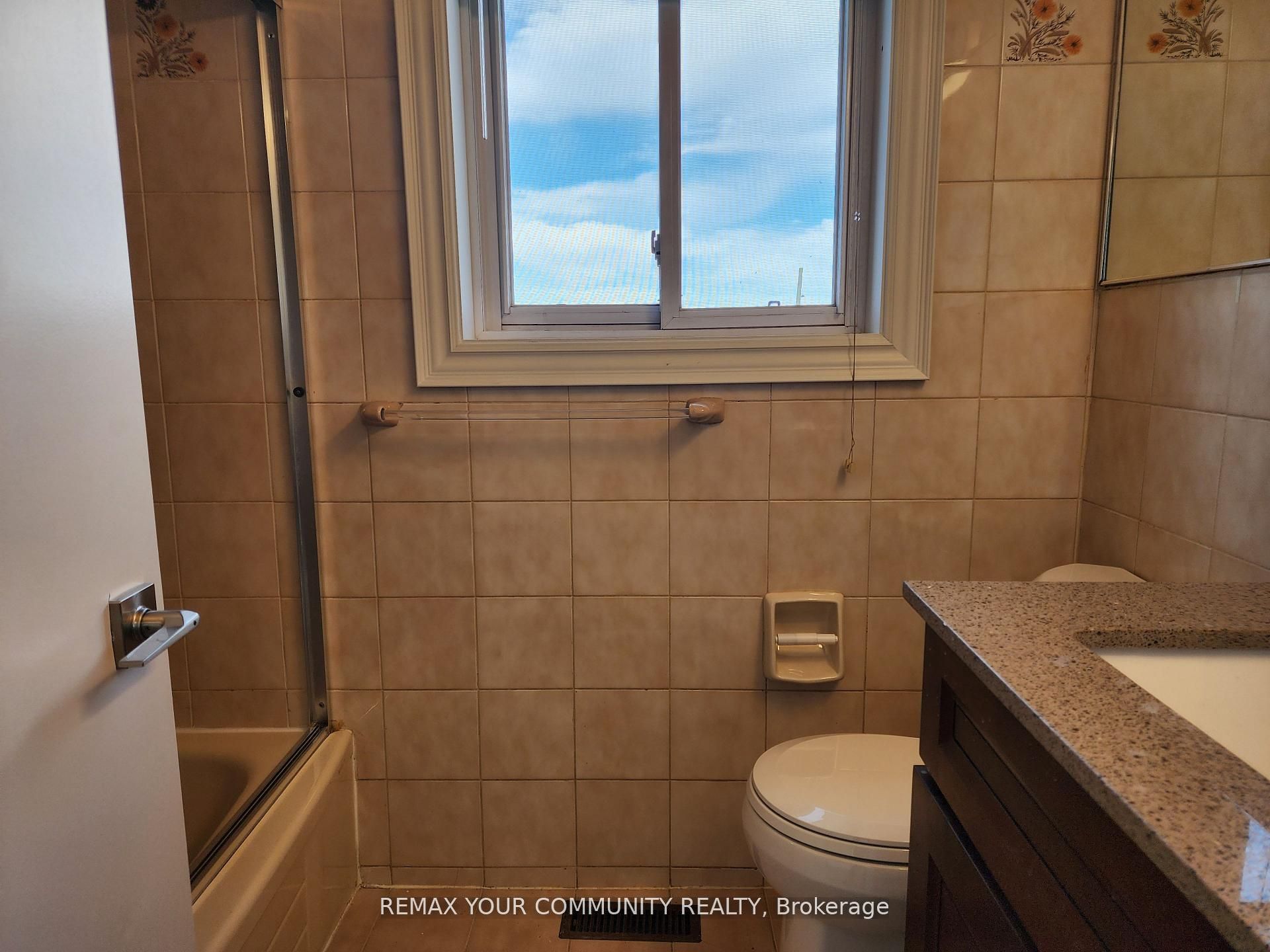 214 Pellatt Avenue Upper Property Photo 21