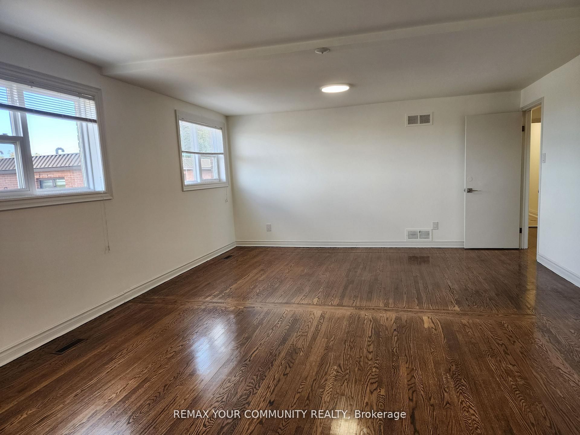 214 Pellatt Avenue Upper Property Photo 22