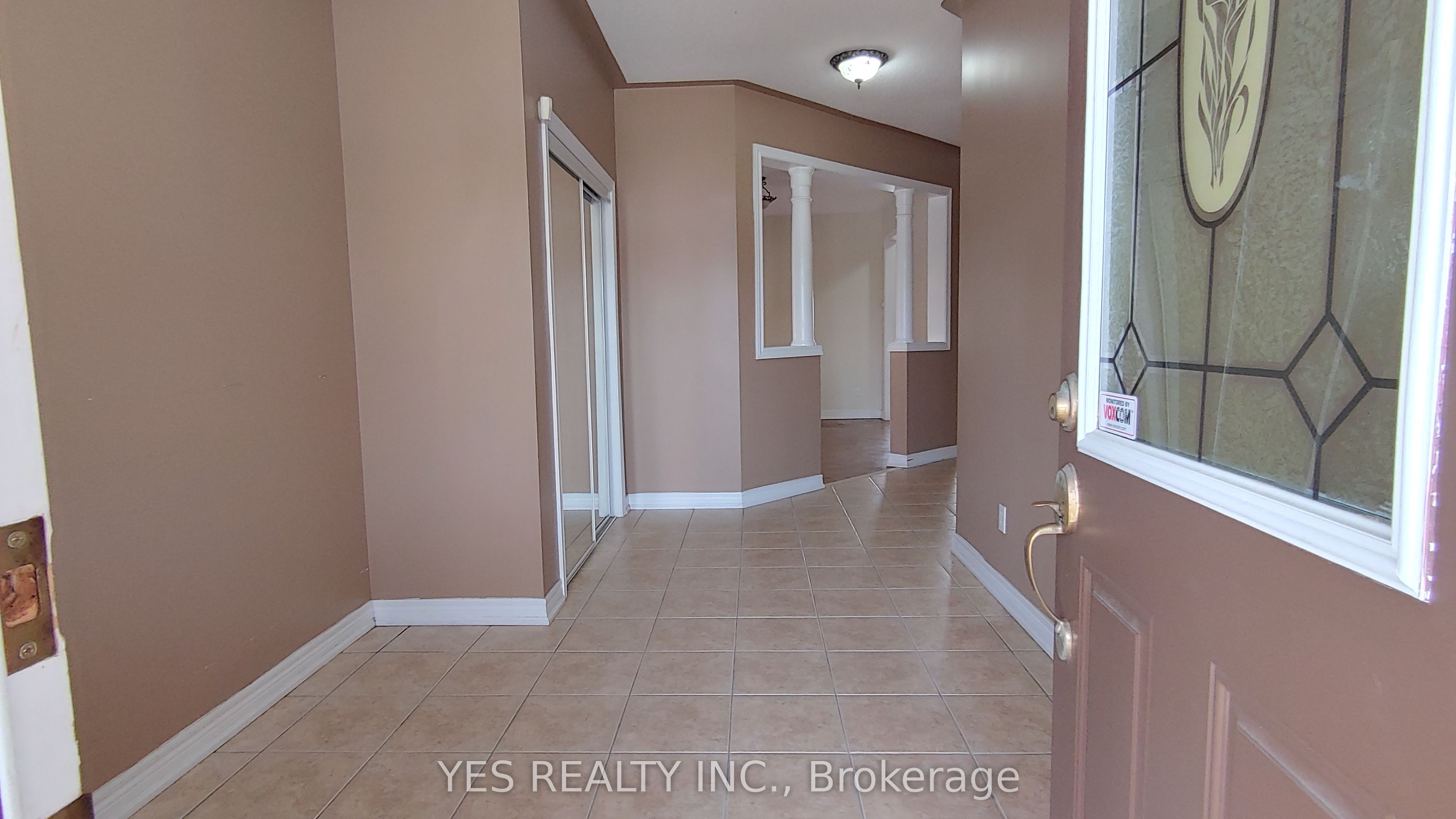 26 New Hampshire Court Property Photo 2