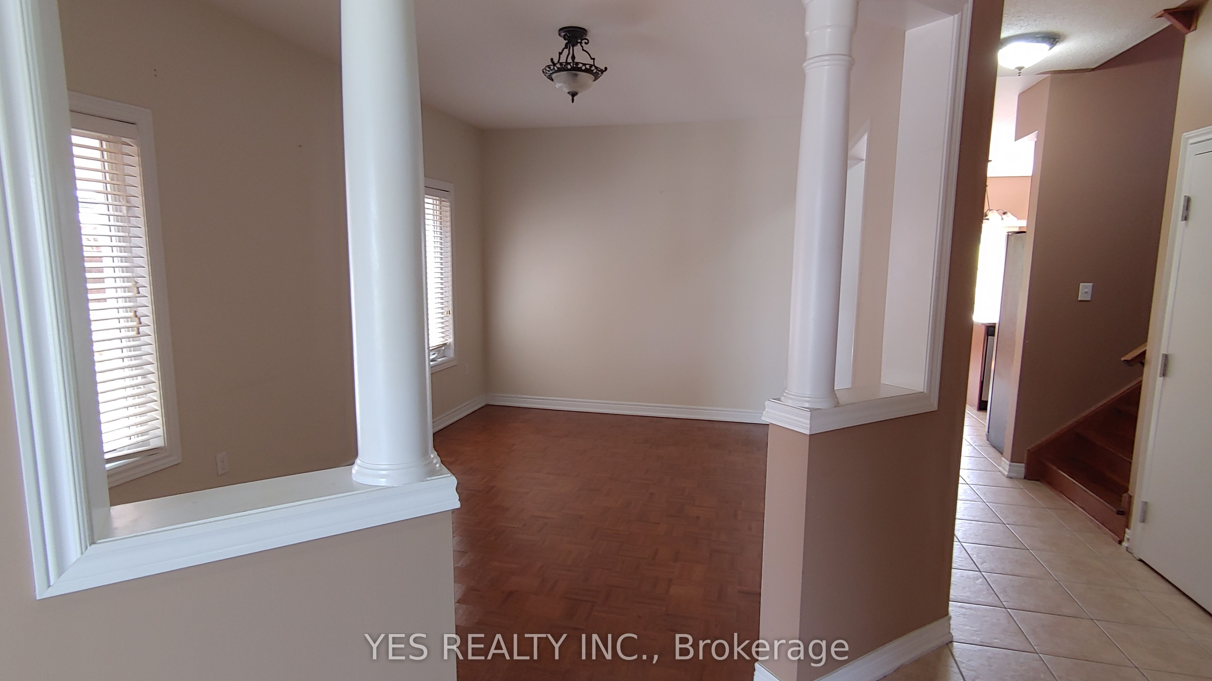 26 New Hampshire Court Property Photo 3
