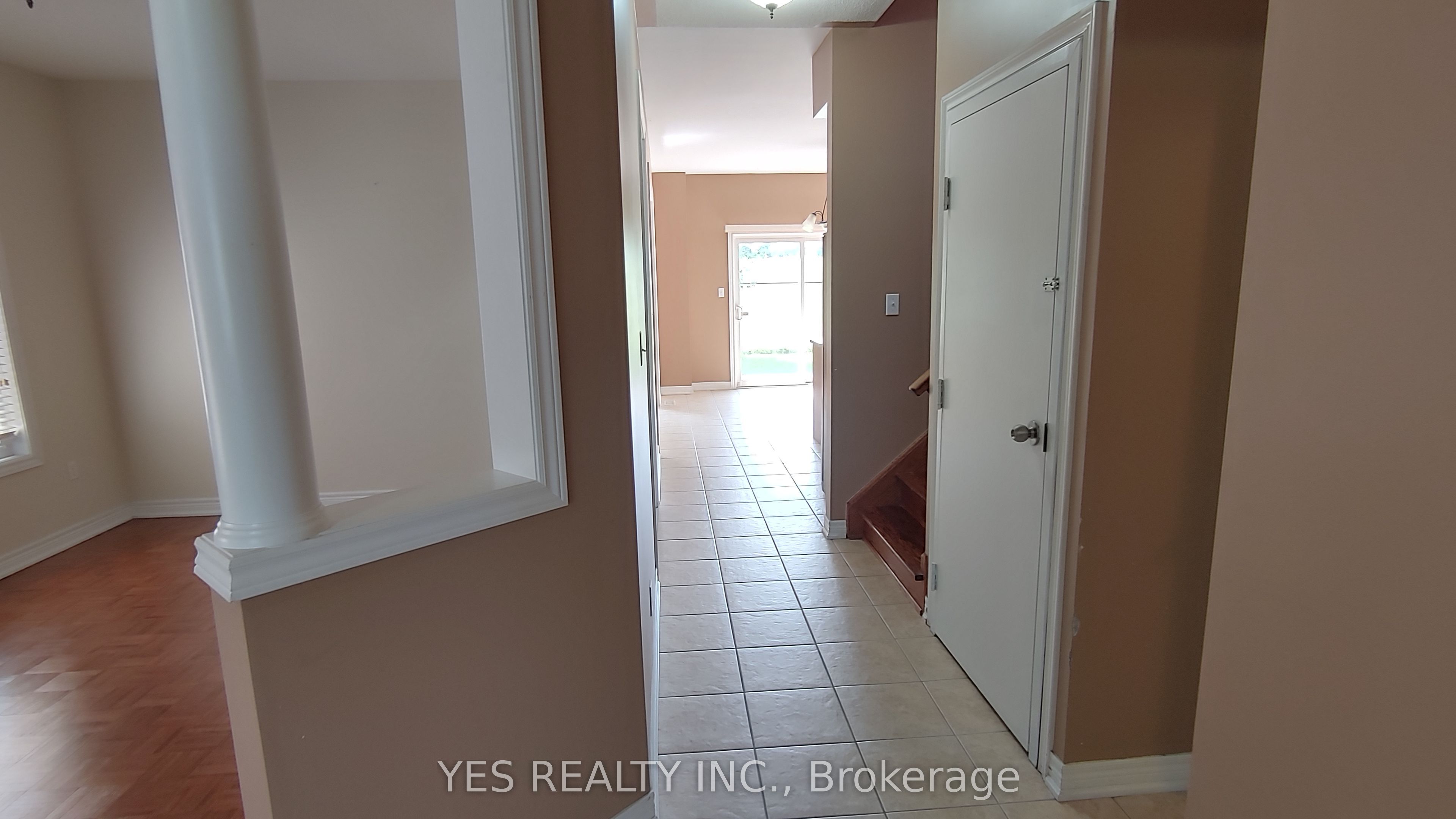 26 New Hampshire Court Property Photo 4