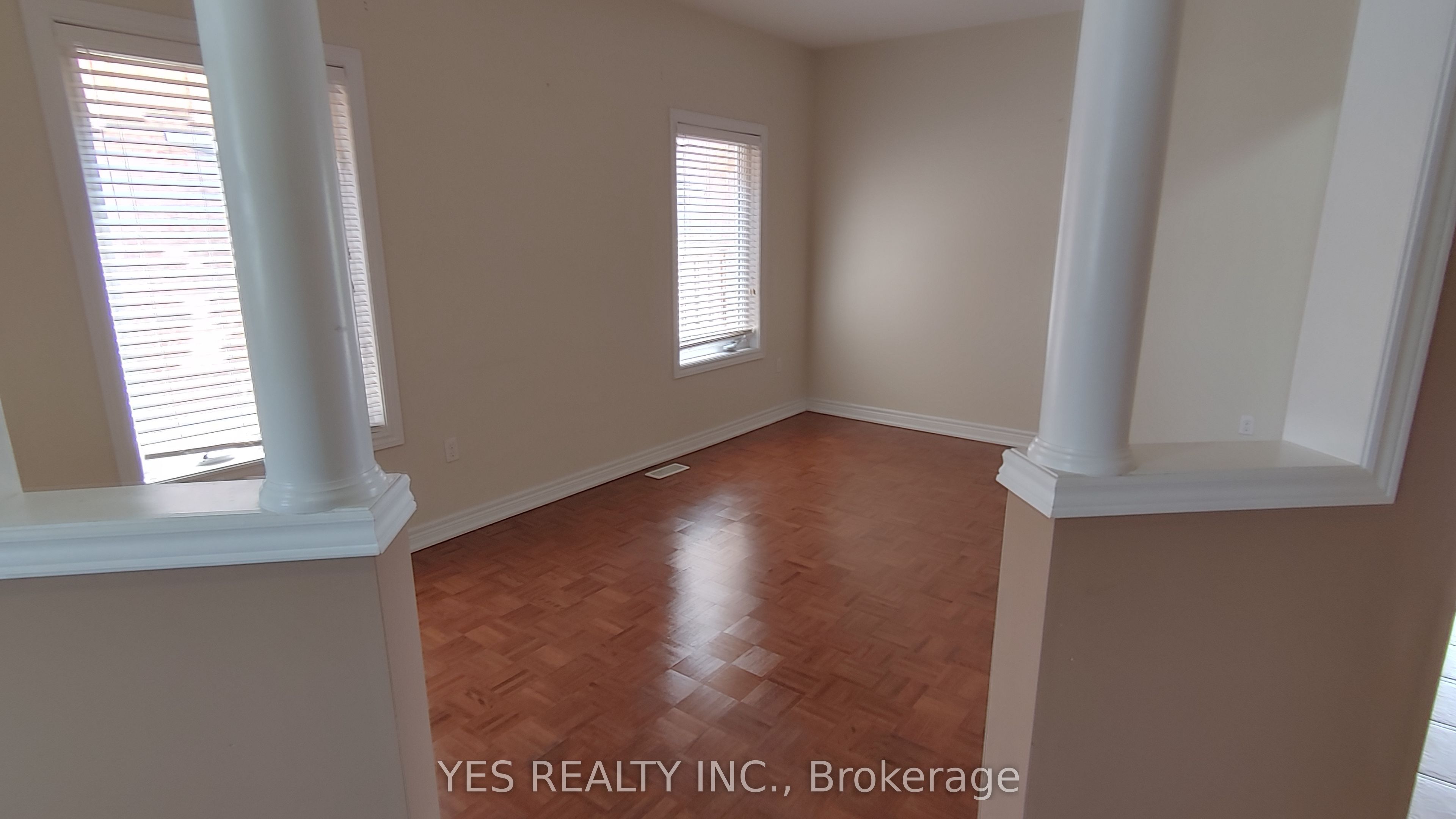 26 New Hampshire Court Property Photo 5