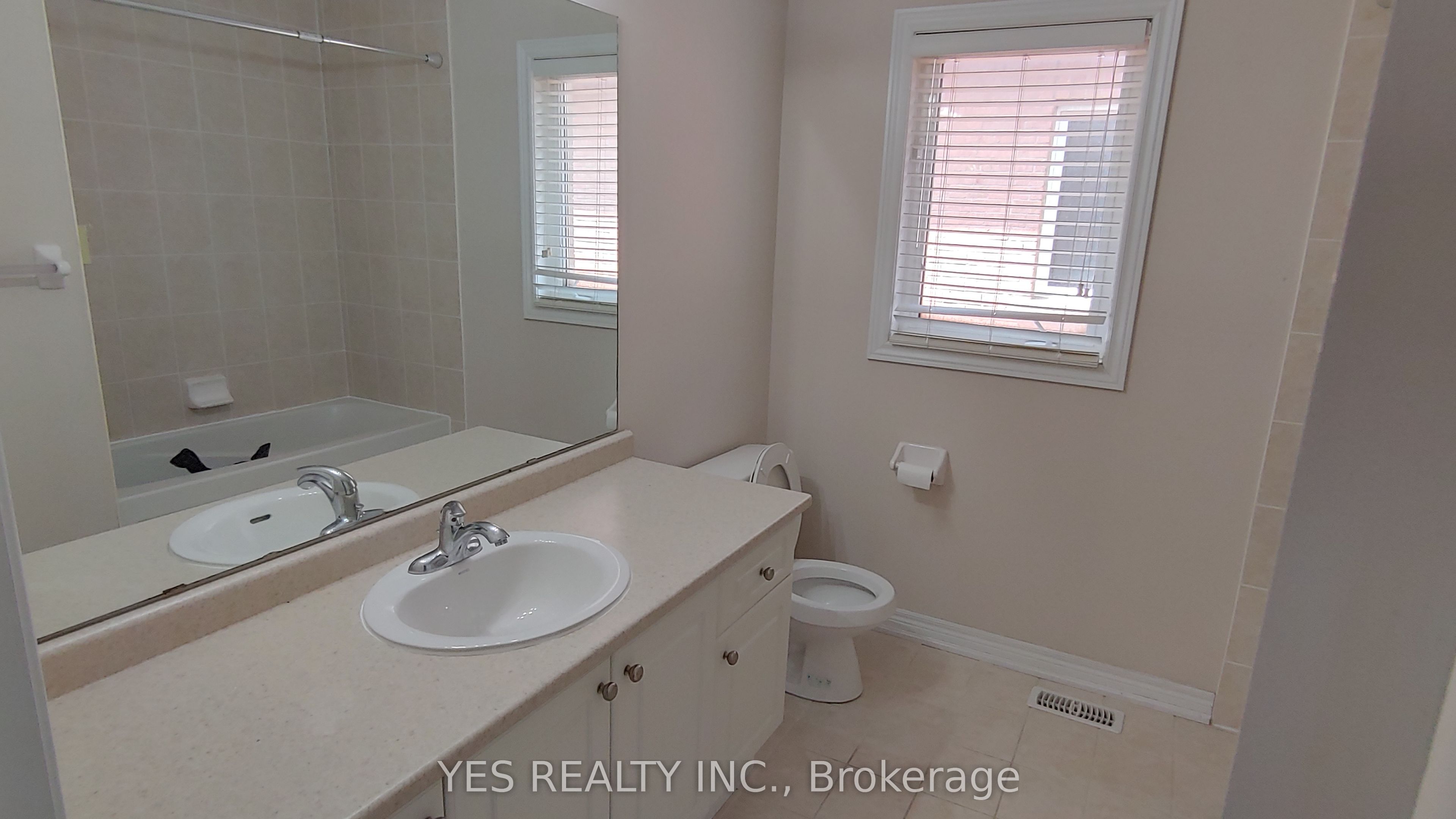 26 New Hampshire Court Property Photo 22