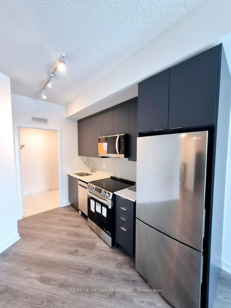 225 Malta Avenue 1101 Property Photo 3