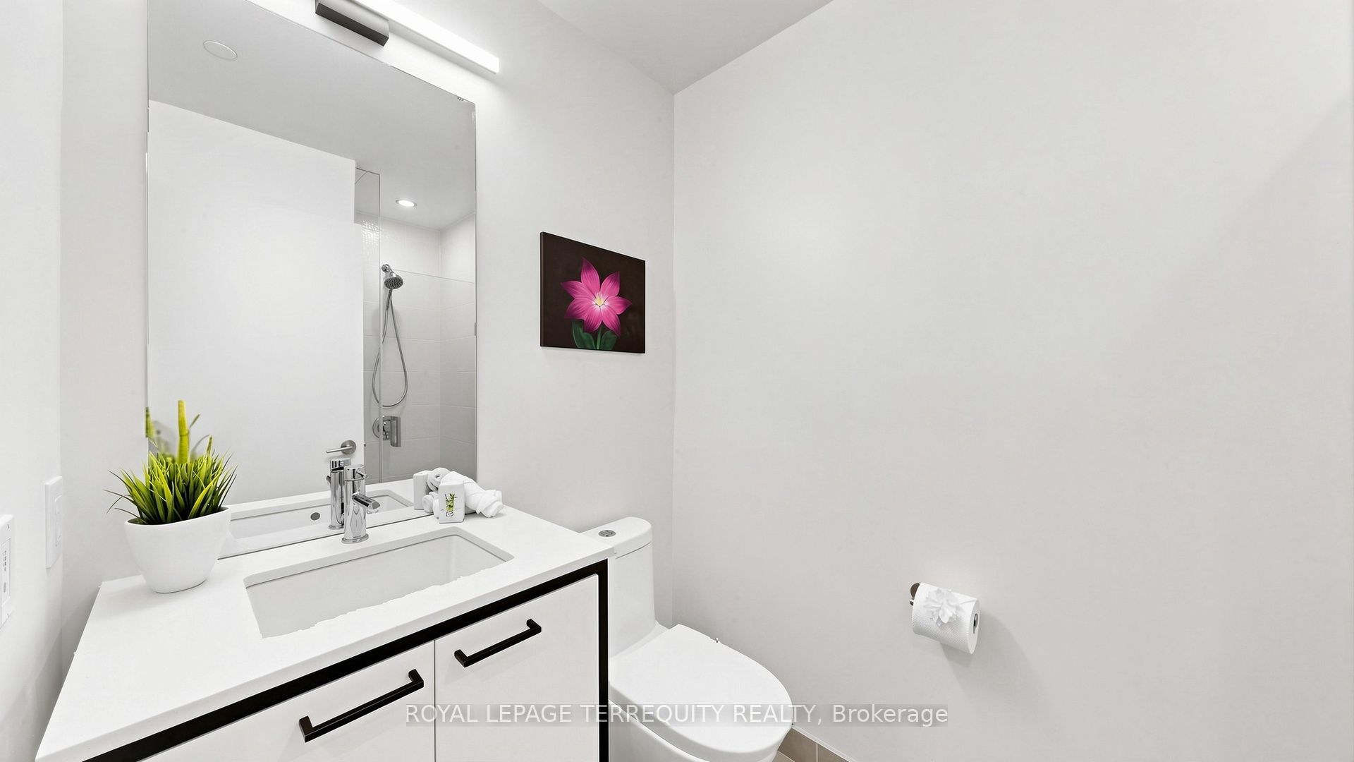 1808 St Clair Avenue W 417 Property Photo 21