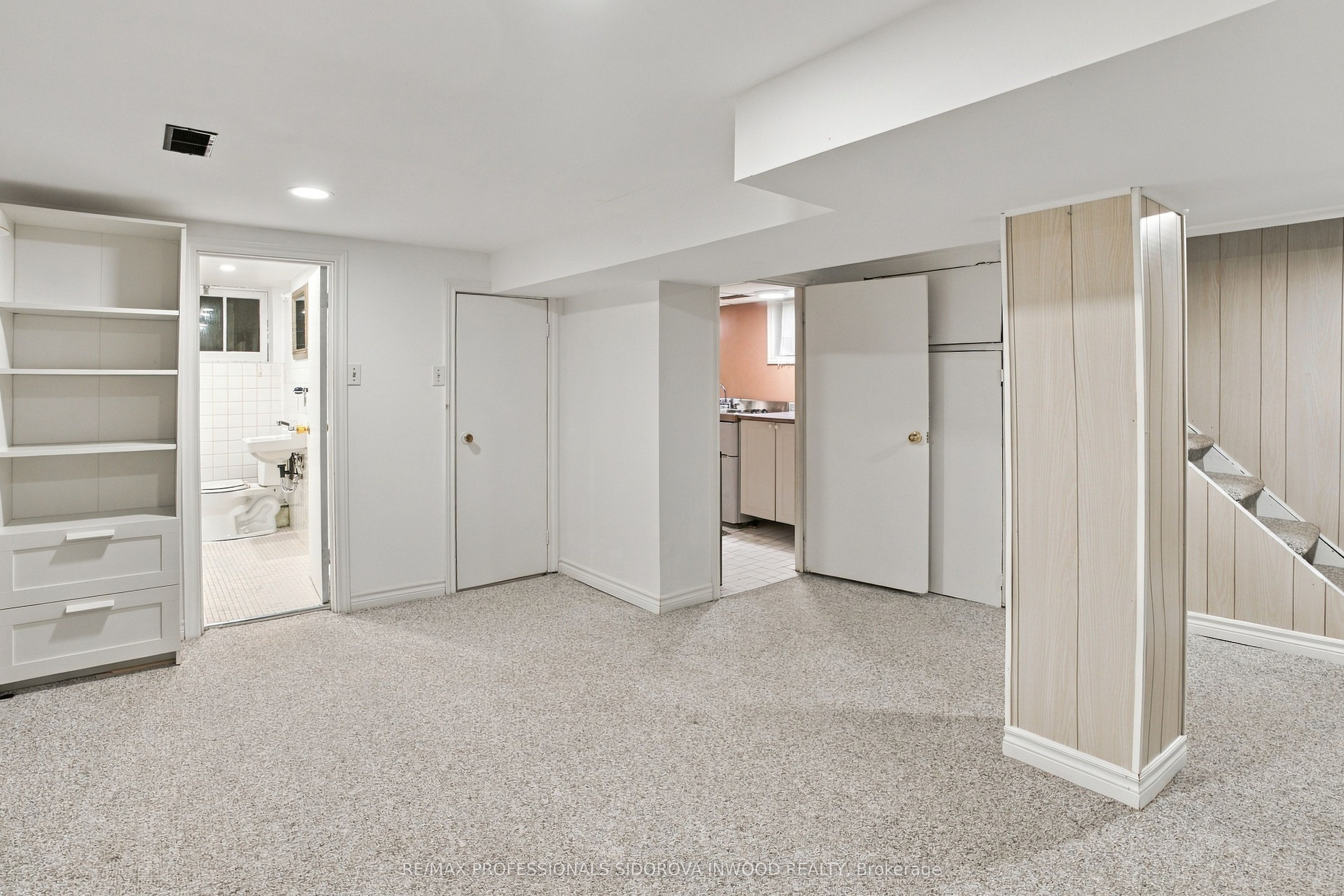 399 Armadale Avenue Property Photo 24
