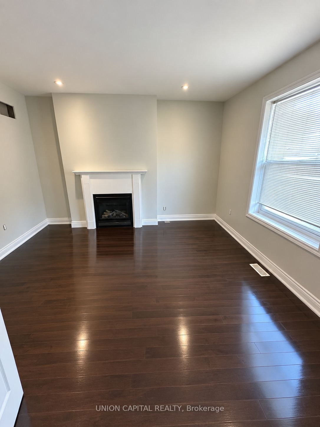 84 Runnymede Road Main Property Photo 4