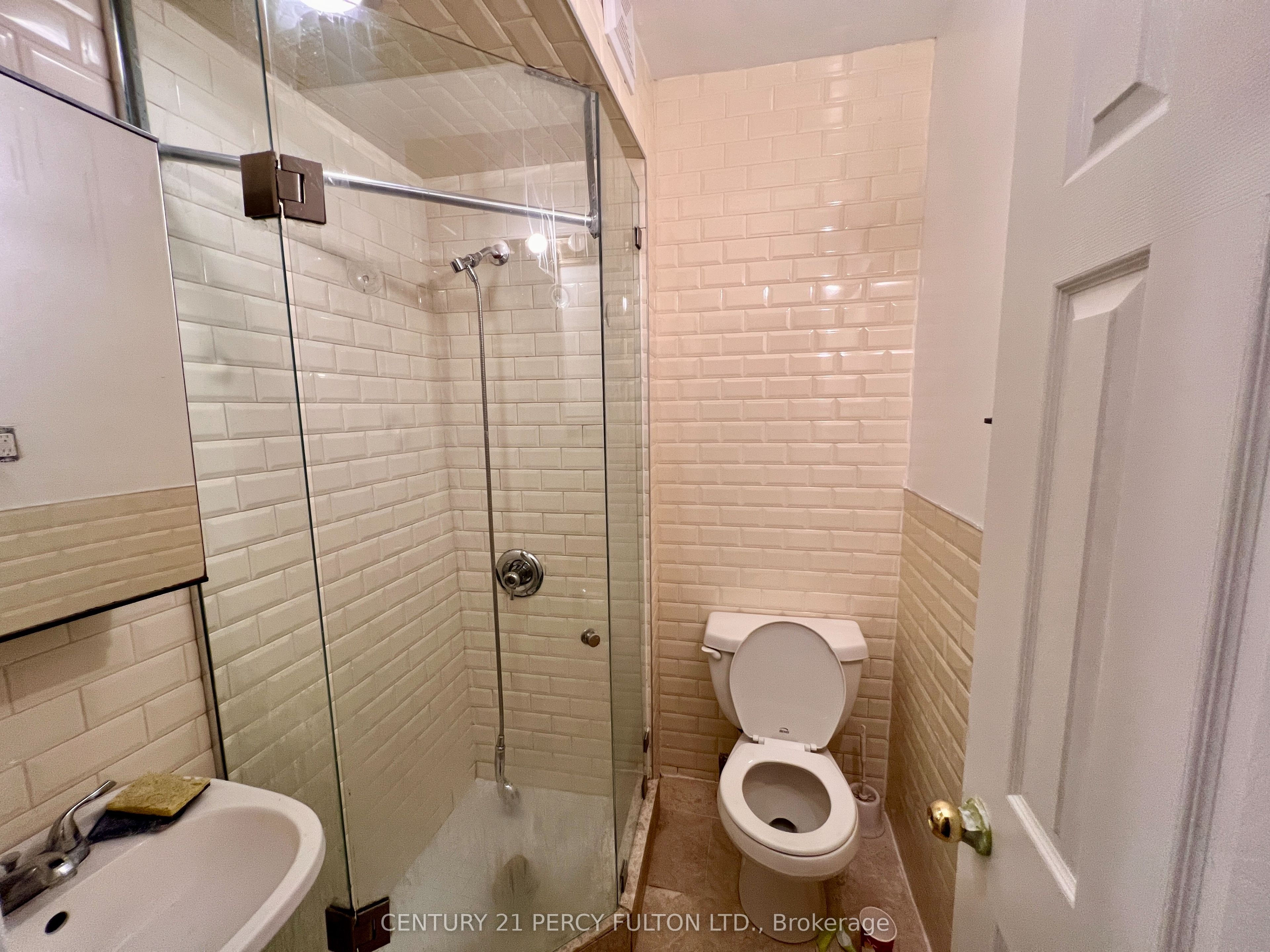 952 Scarlett Road 2 Property Photo 8