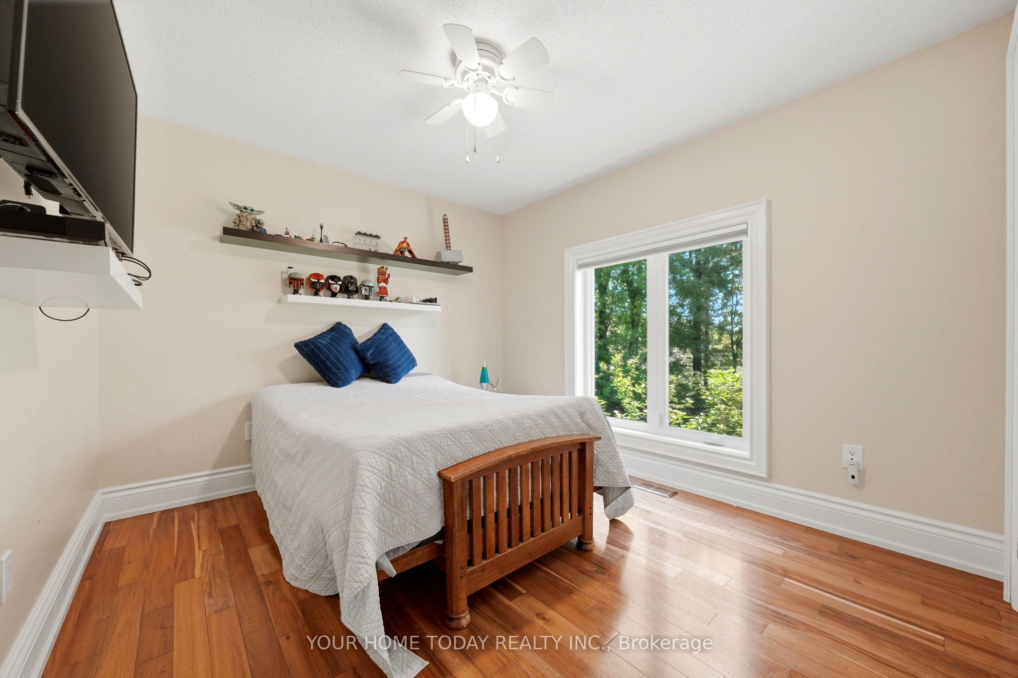 7937 Fifteen Side Road Property Photo 18