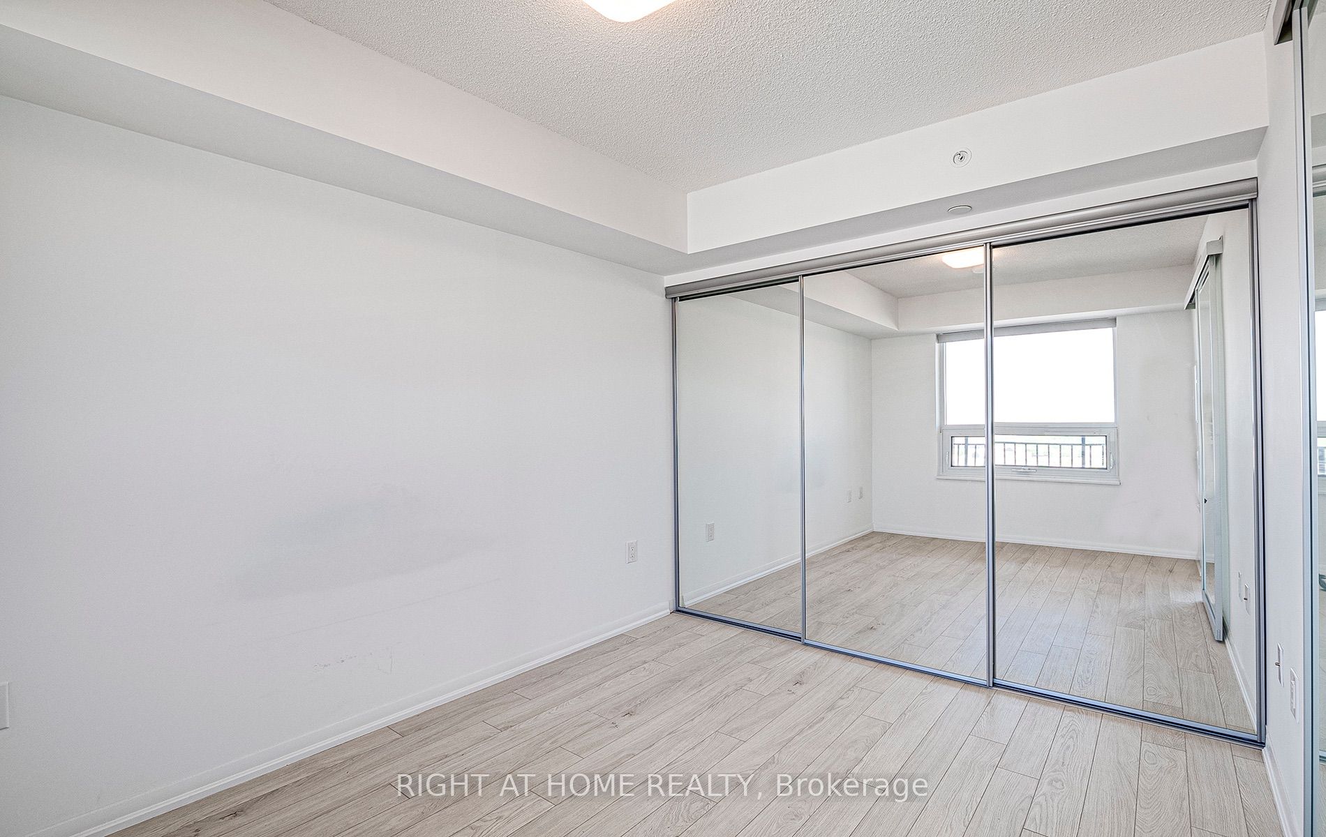 3091 Dufferin Street 1203 Property Photo 17