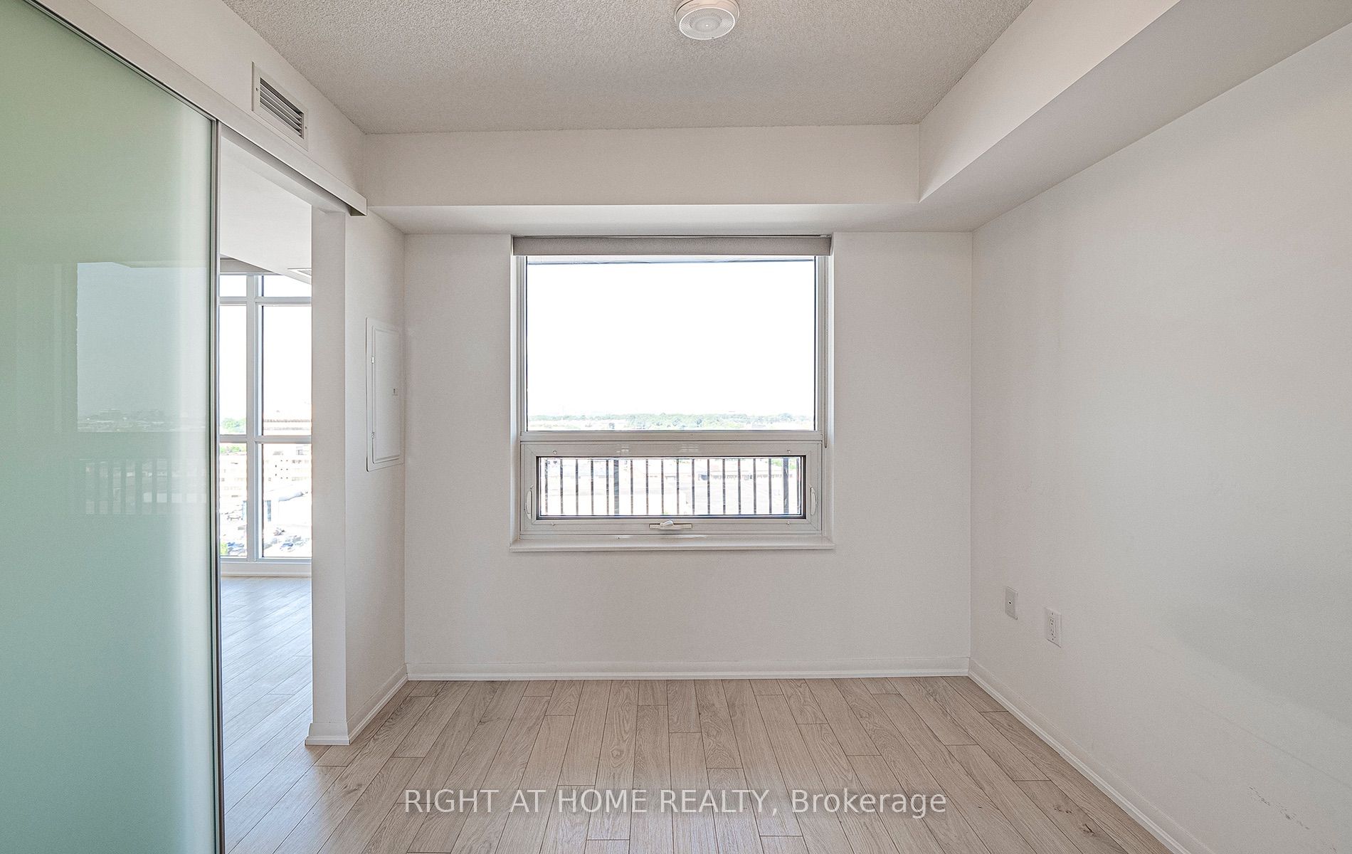 3091 Dufferin Street 1203 Property Photo 18