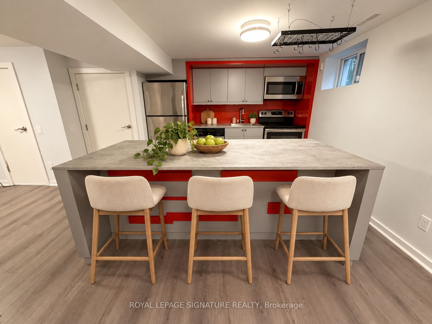 289 Beta Street Bsmt Property Photo 9