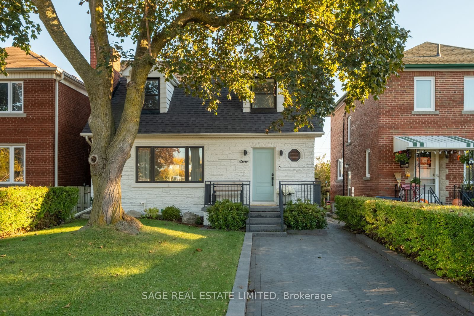 11 Maple Boulevard Property Photo 2
