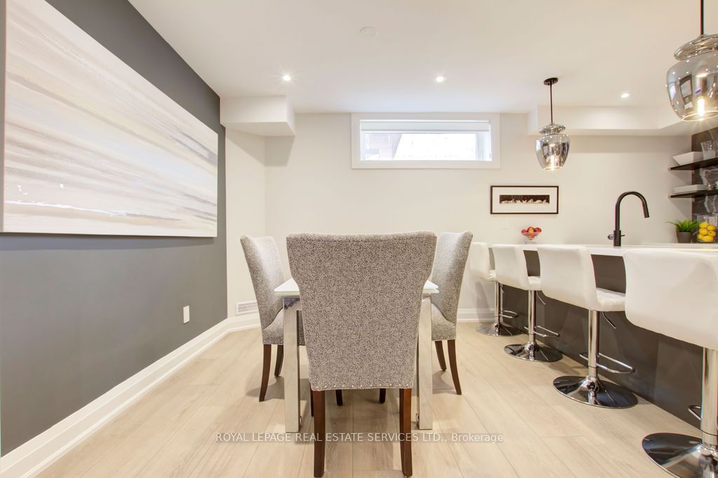 164 Maurice Drive Unit 2 Property Photo 14