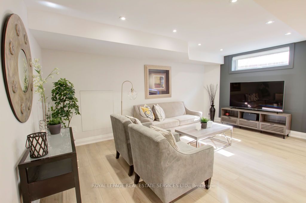 164 Maurice Drive Unit 2 Property Photo 20