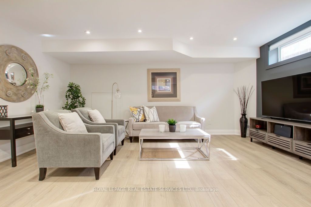 164 Maurice Drive Unit 2 Property Photo 21