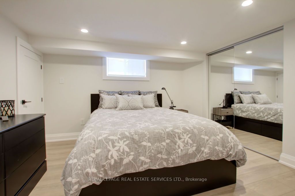 164 Maurice Drive Unit 2 Property Photo 25