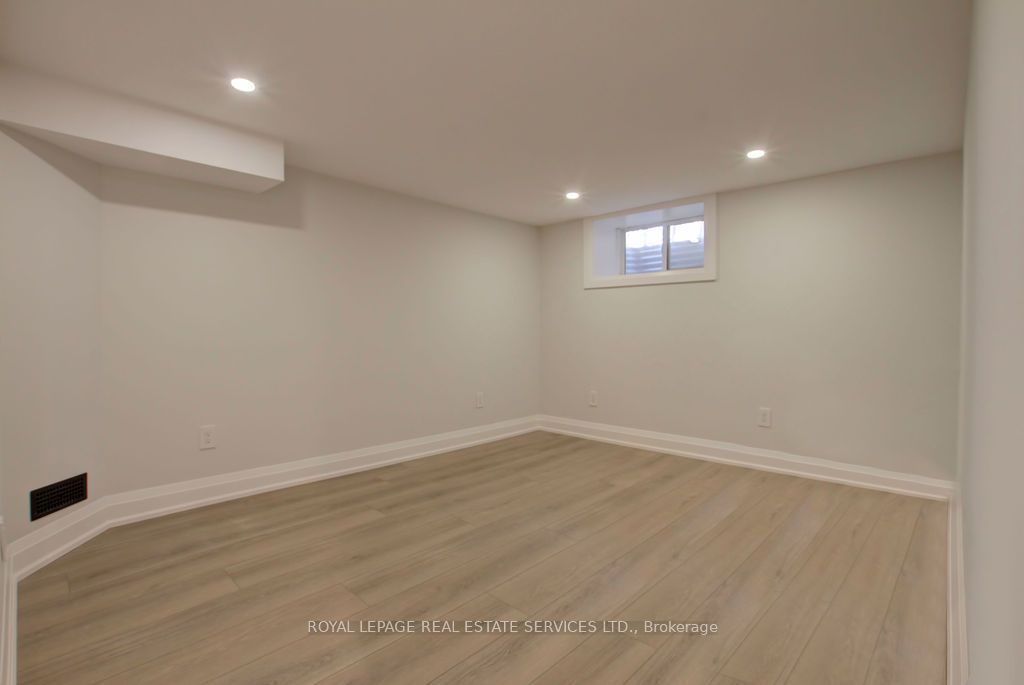 164 Maurice Drive Unit 2 Property Photo 37