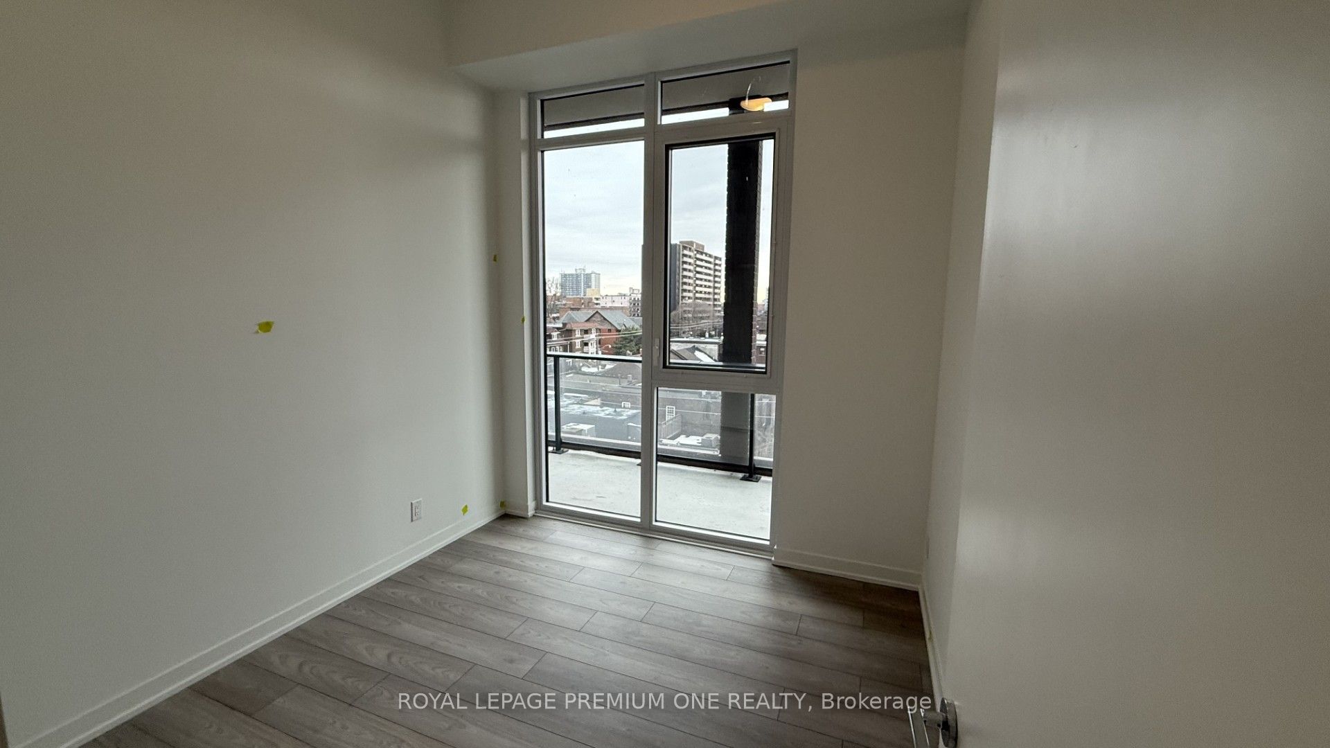 285 Dufferin Street W 430 Property Photo 18