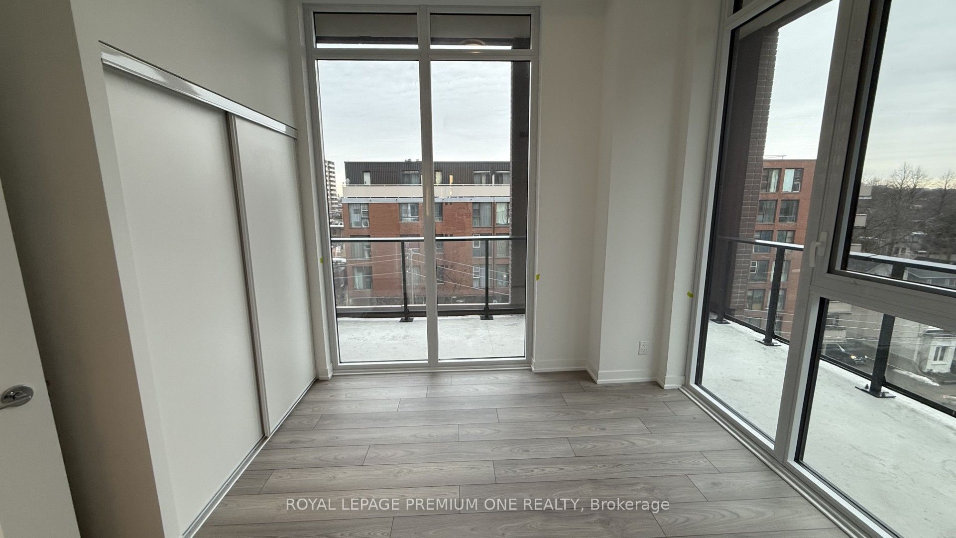 285 Dufferin Street W 430 Property Photo 20