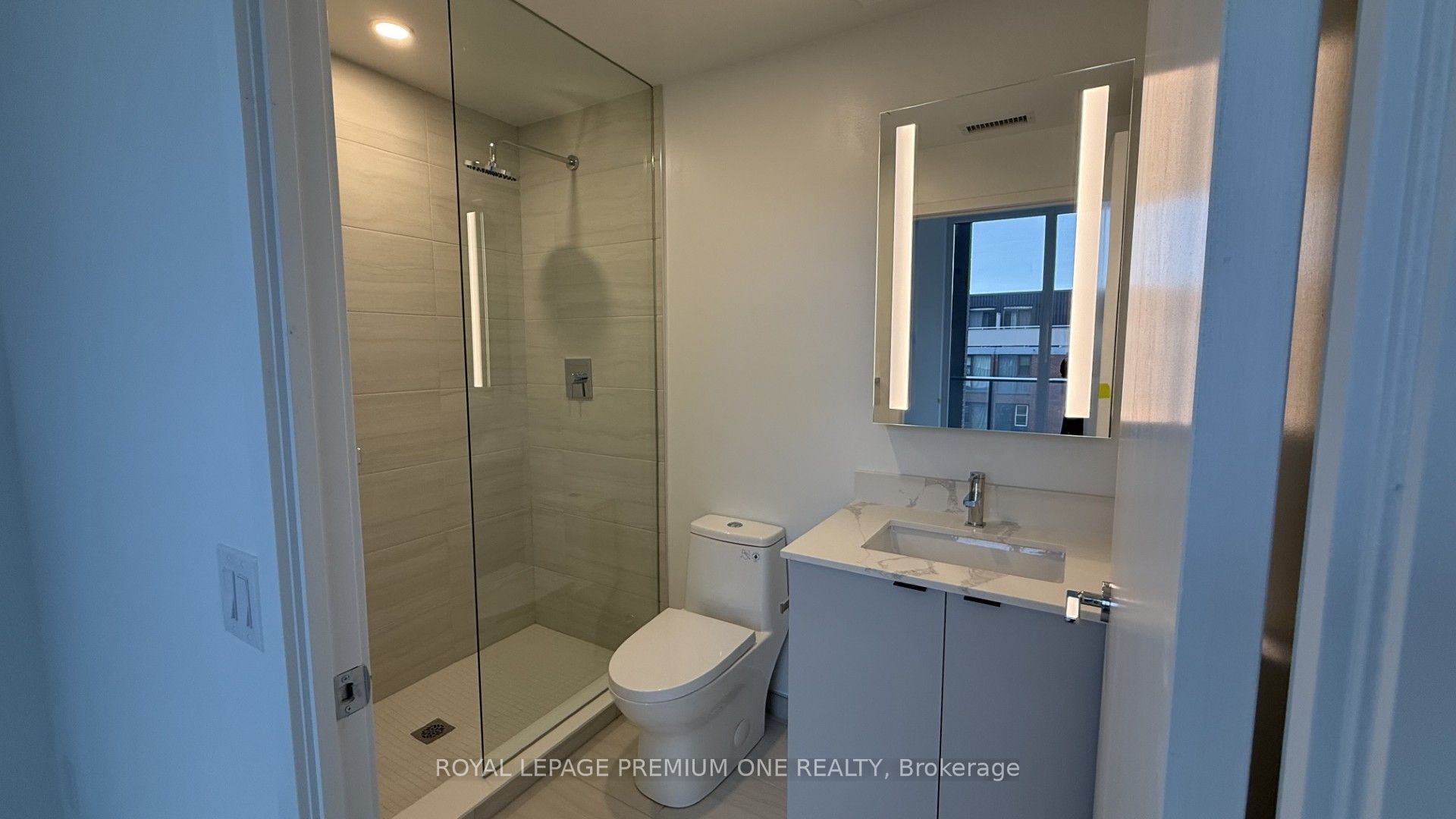285 Dufferin Street W 430 Property Photo 23