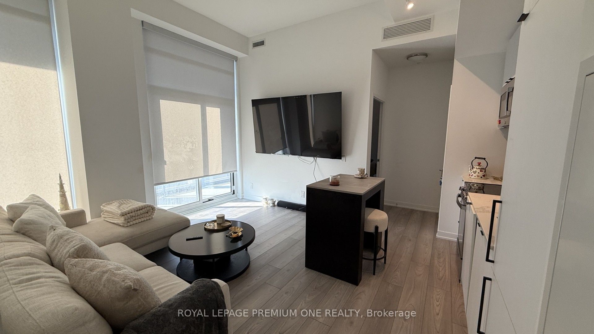 285 Dufferin Street W 430 Property Photo 33