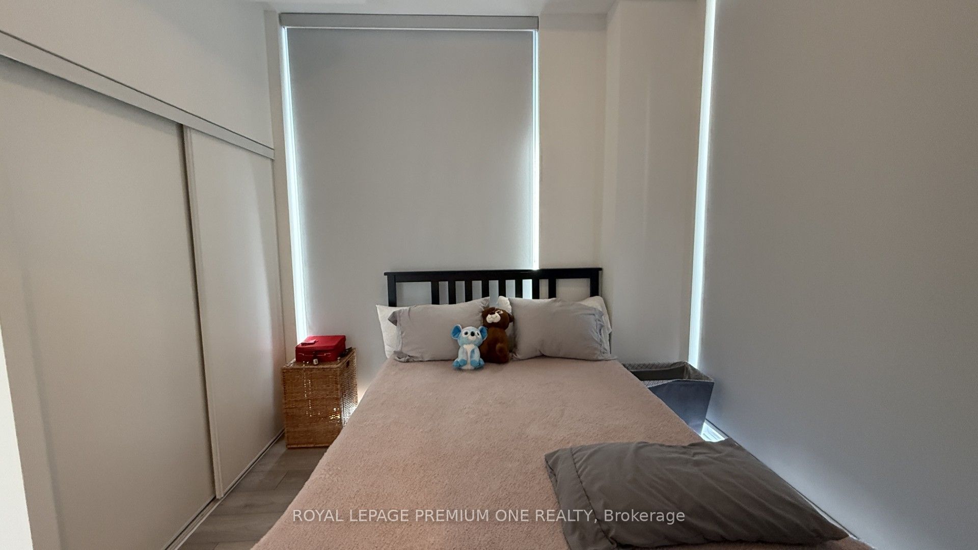 285 Dufferin Street W 430 Property Photo 34