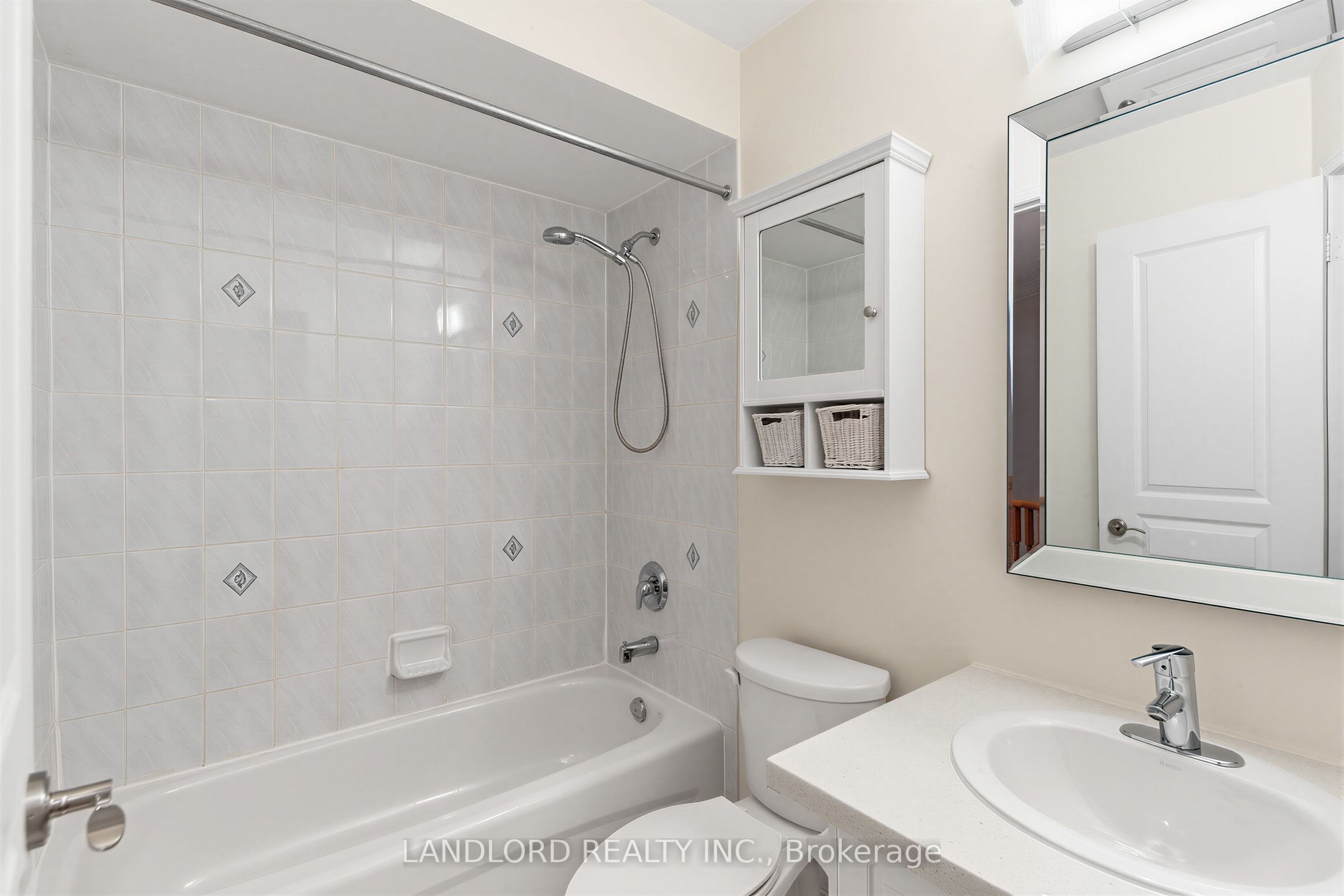 37 Birdstone Crescent Property Photo 13