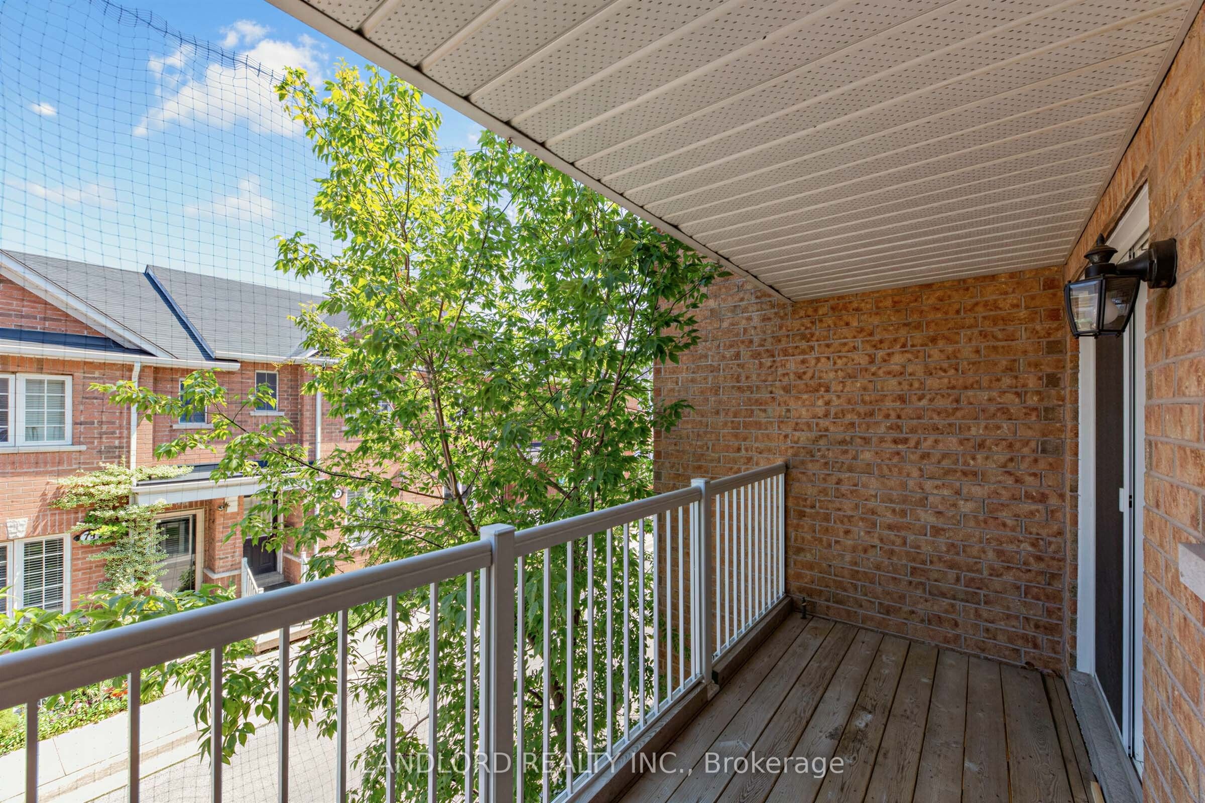 37 Birdstone Crescent Property Photo 22