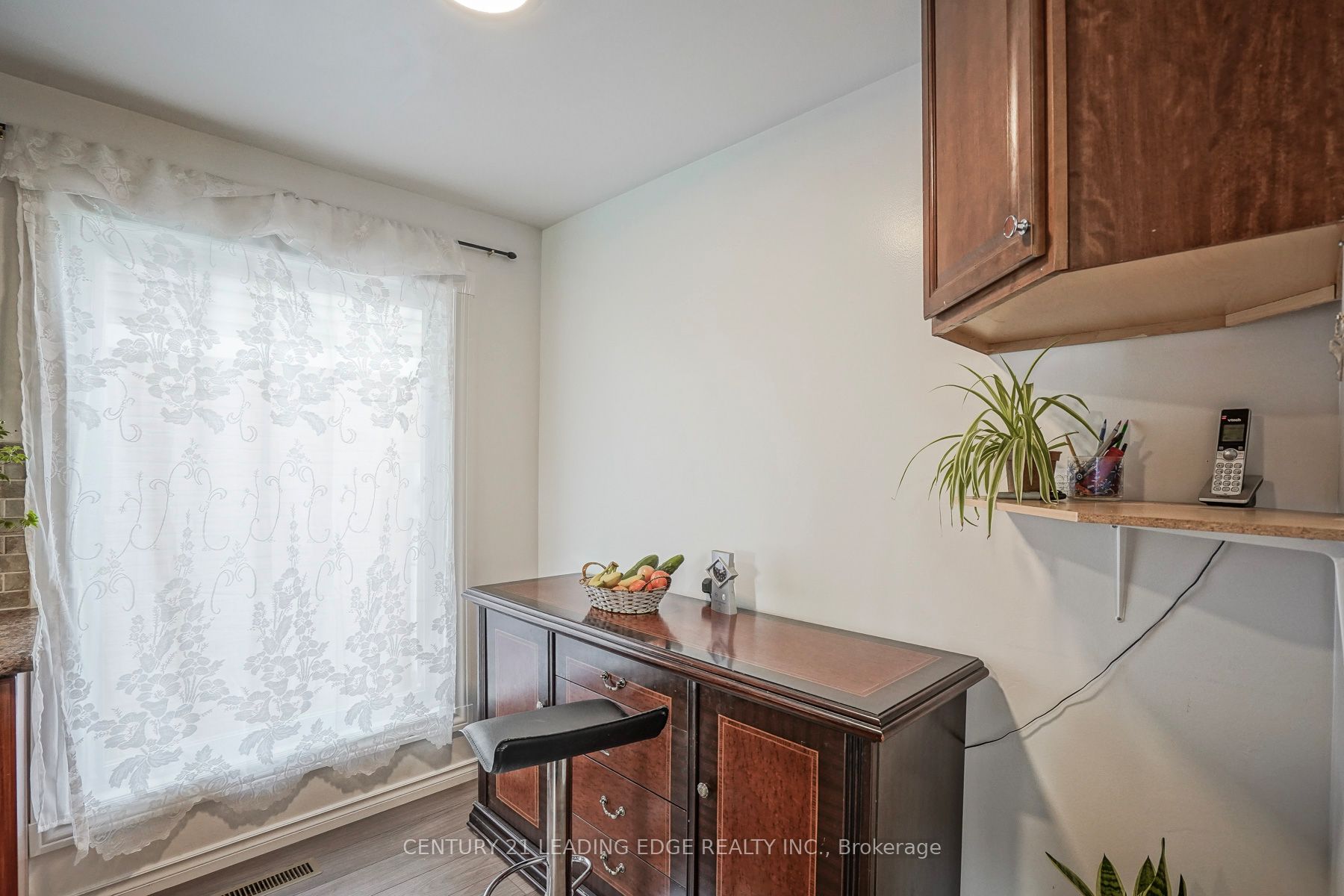 29 Junewood Crescent Upper Property Photo 8