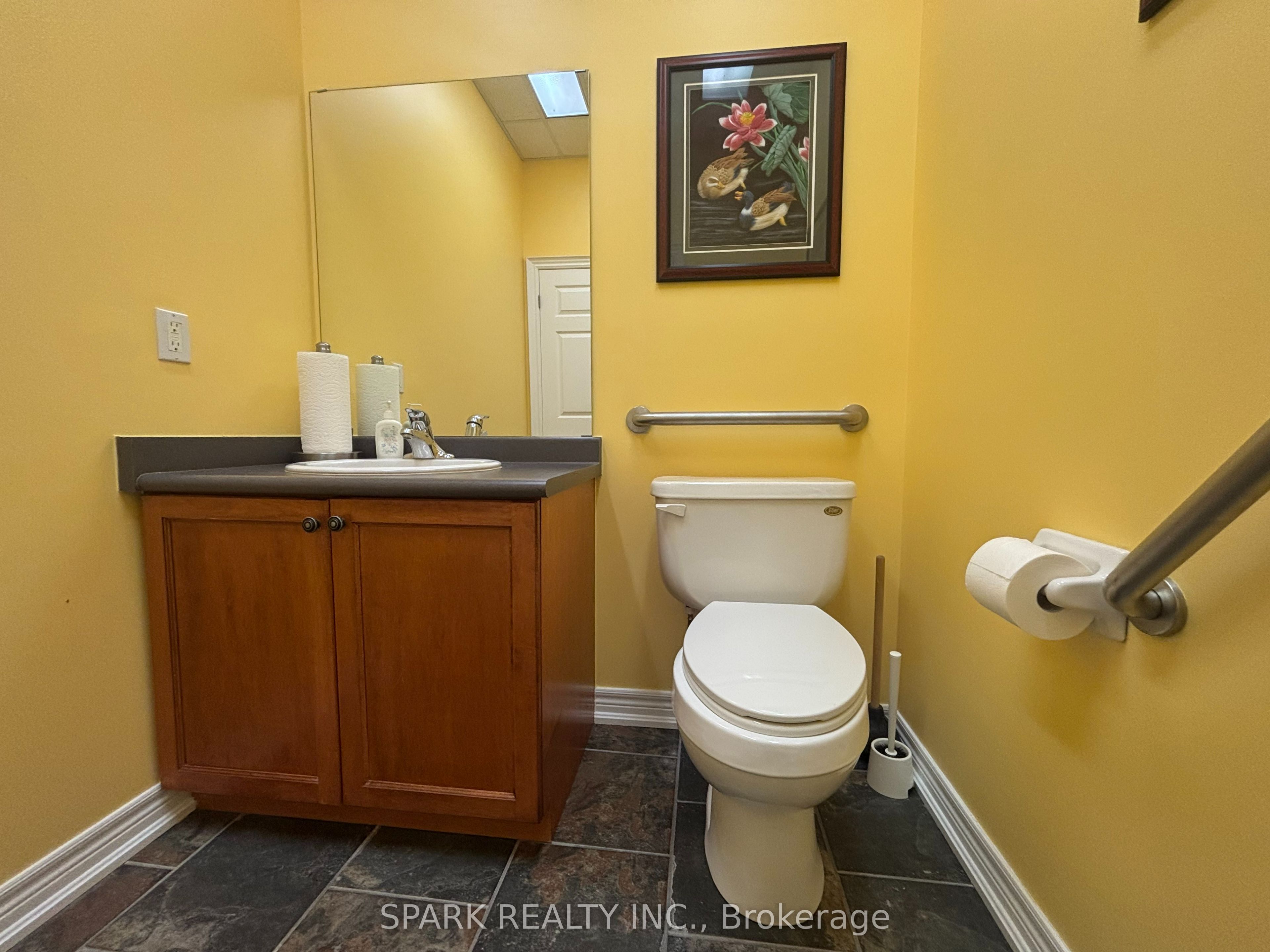 5006 South Service Road 6 Property Photo 10