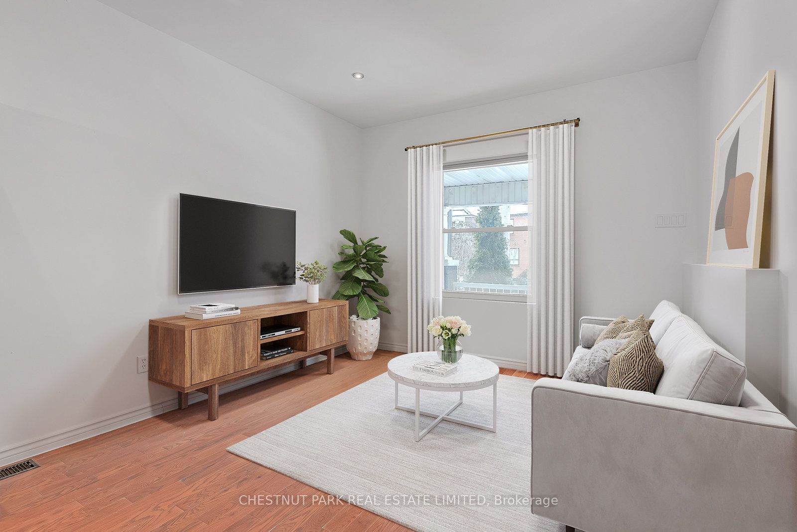1383 Lansdowne Avenue Property Photo 4