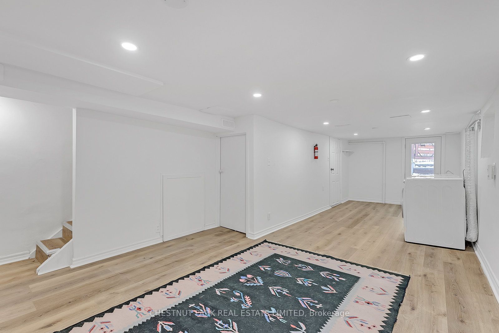 1383 Lansdowne Avenue Property Photo 15