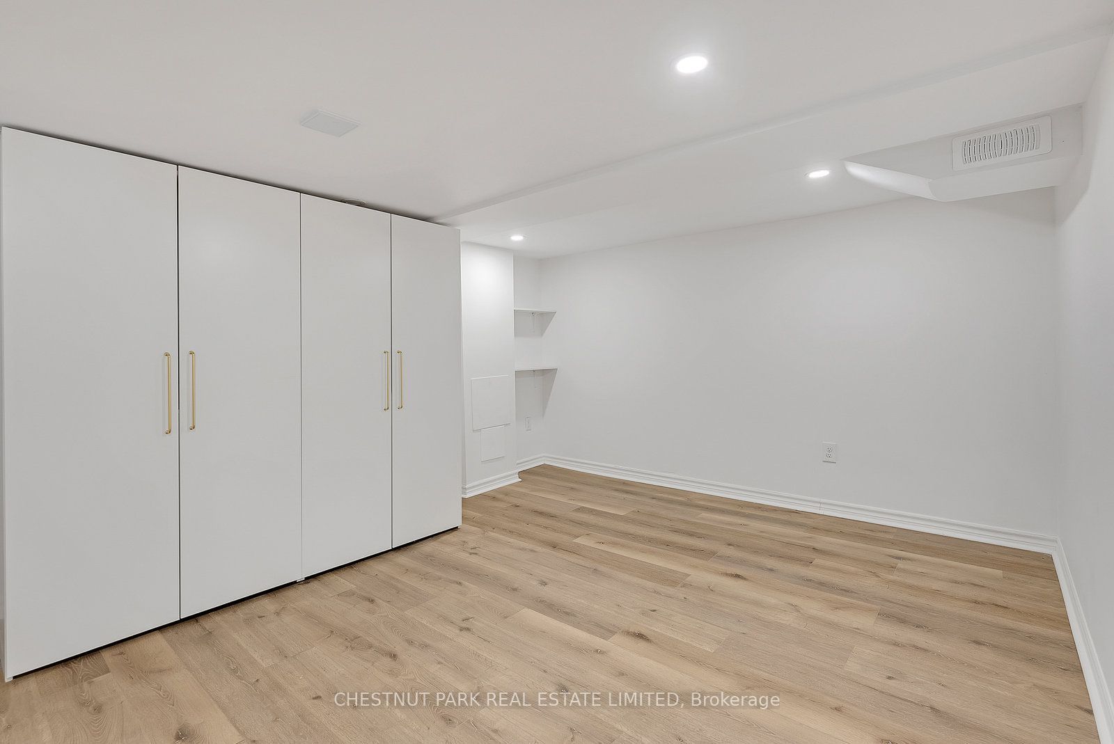 1383 Lansdowne Avenue Property Photo 20