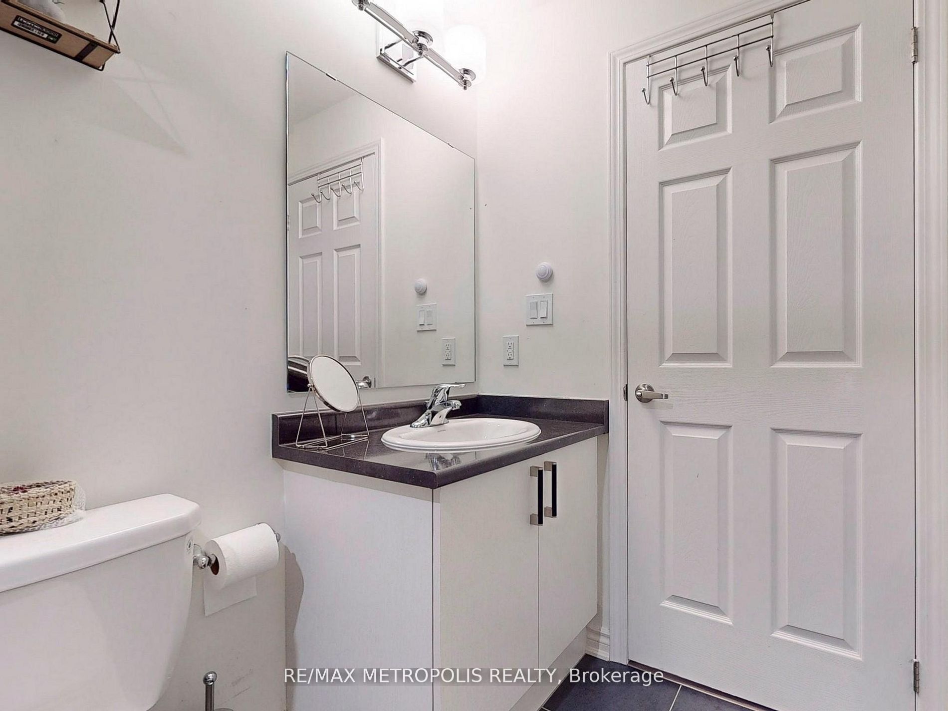 200 Lagerfeld Drive 401 Property Photo 21