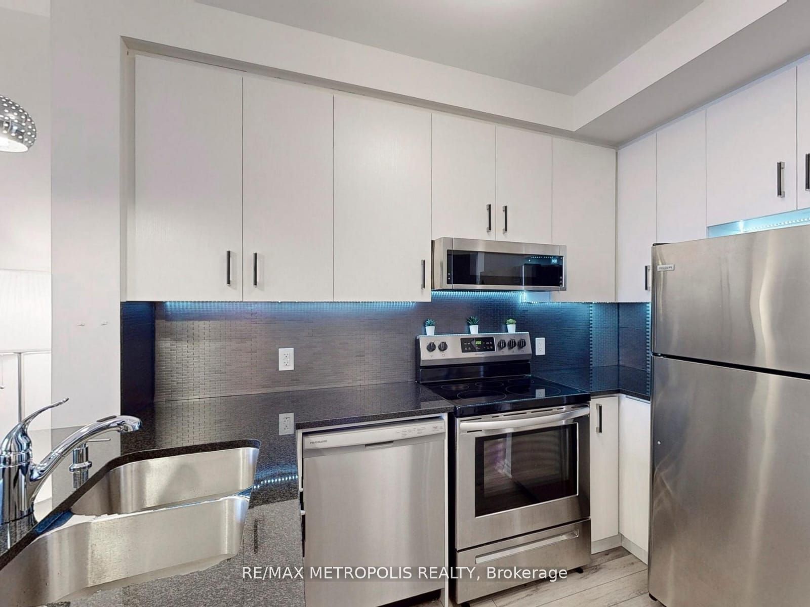 200 Lagerfeld Drive 401 Property Photo 25