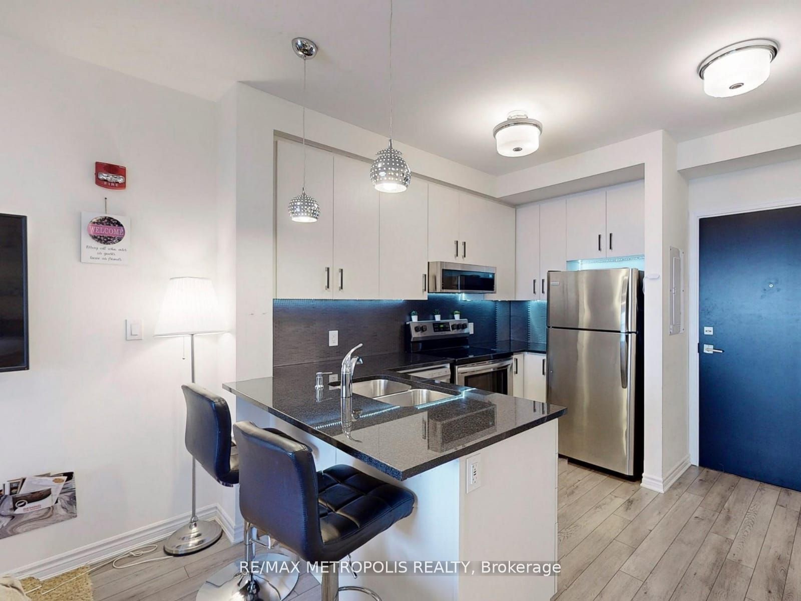 200 Lagerfeld Drive 401 Property Photo 27