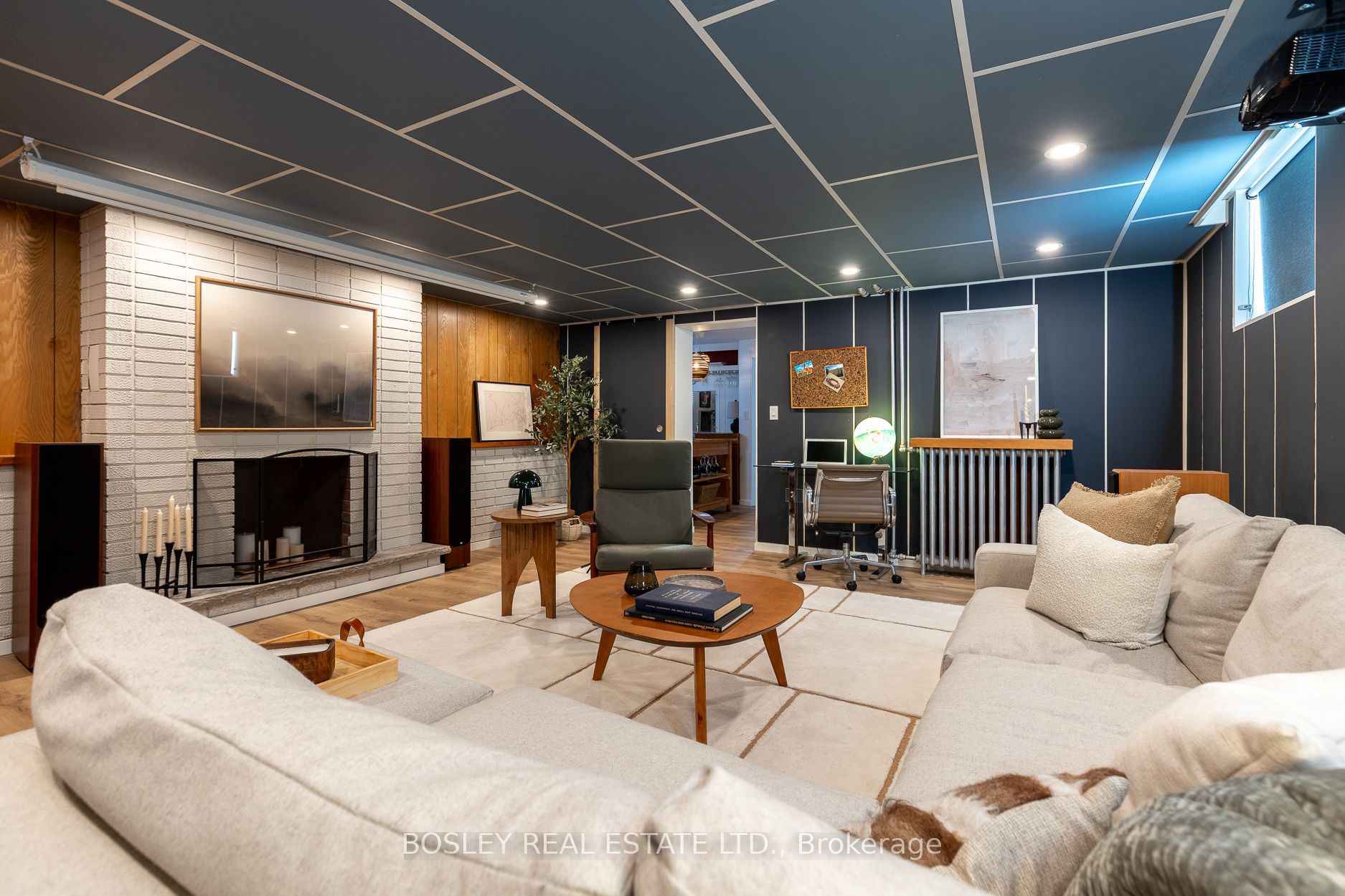 16 Delroy Drive Property Photo 34