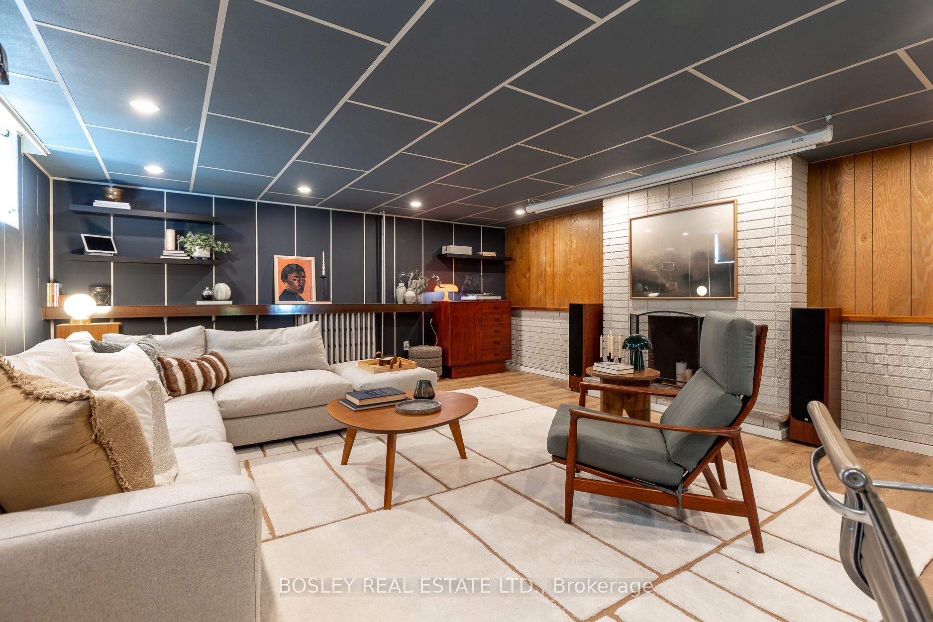 16 Delroy Drive Property Photo 35