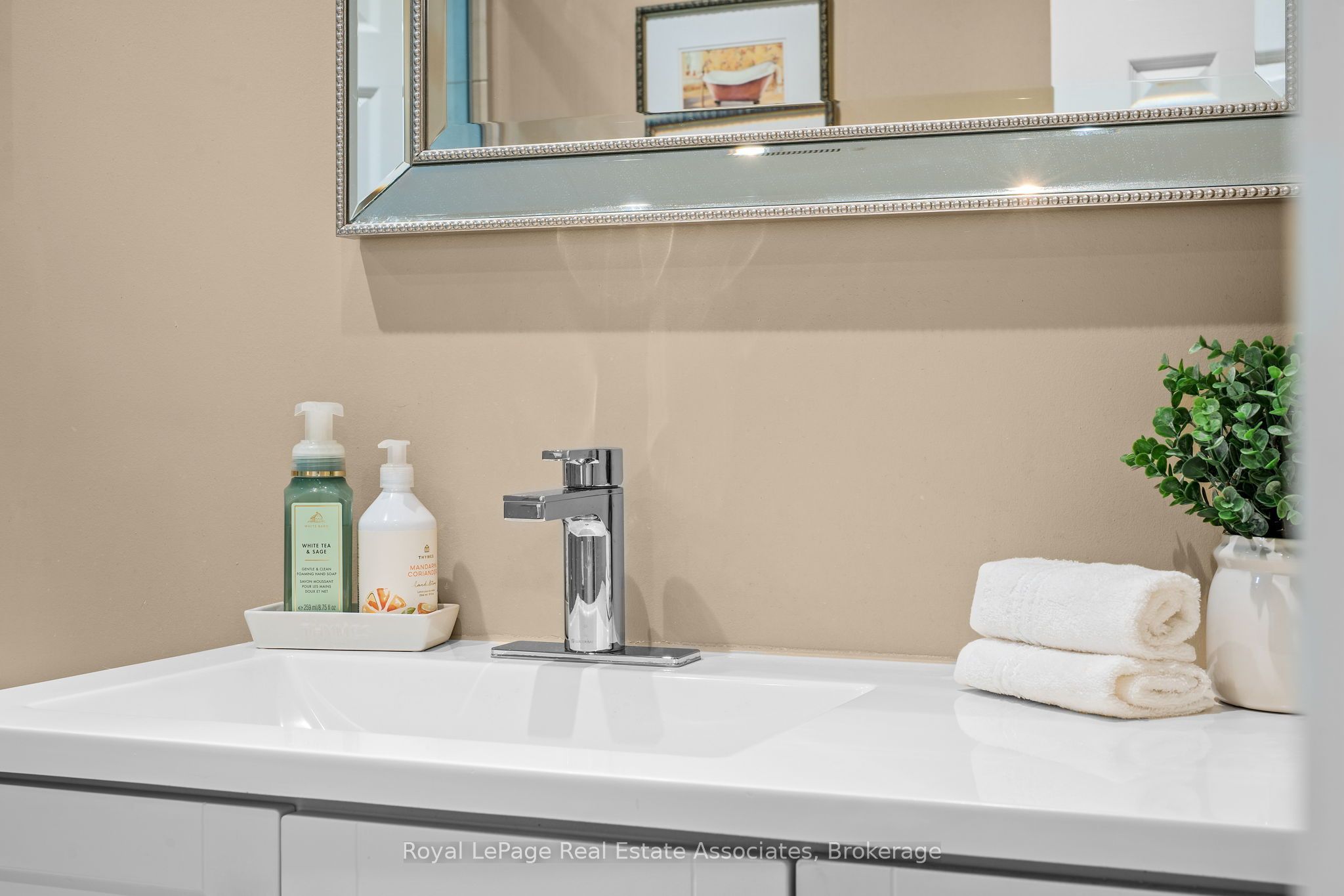 20 Honeywood Road Property Photo 25