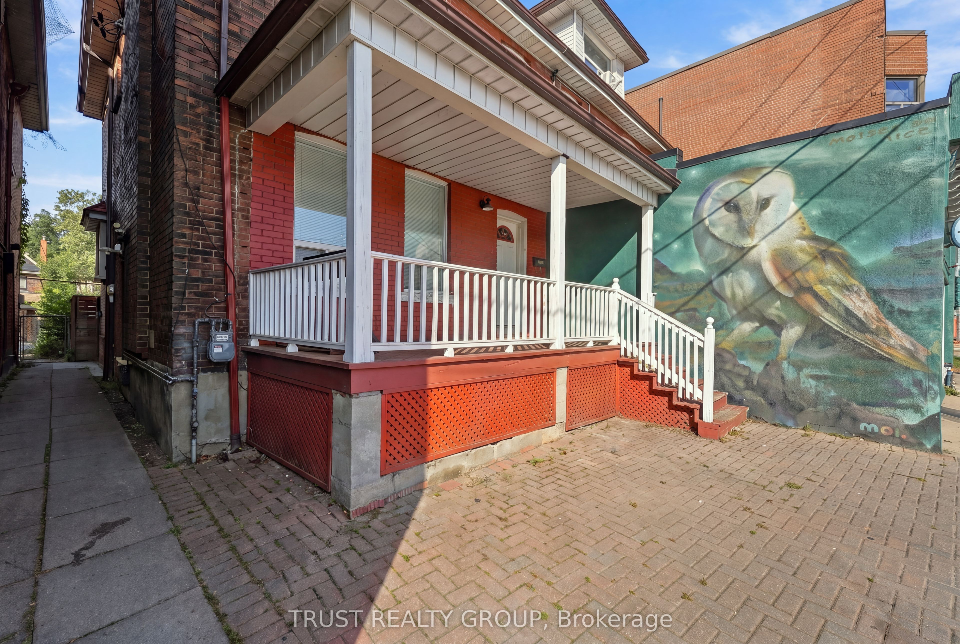 2279 Dundas Street W Main & Basement Property Photo 5