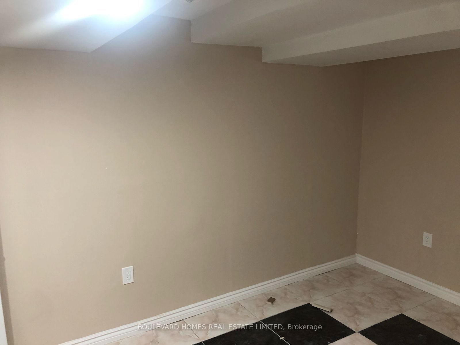 126 Valonia Drive Basement Property Photo 8