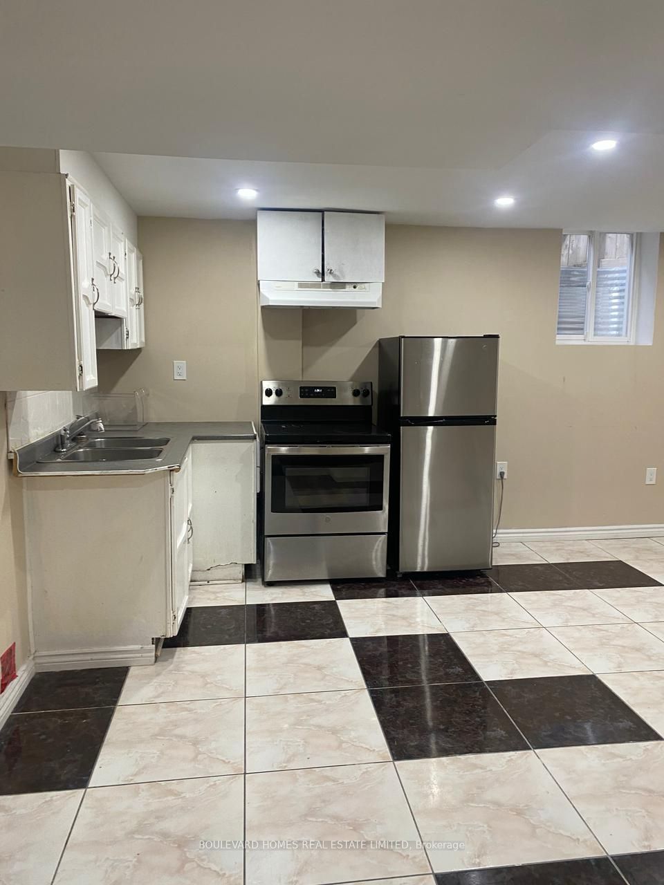 126 Valonia Drive Basement Property Photo 13