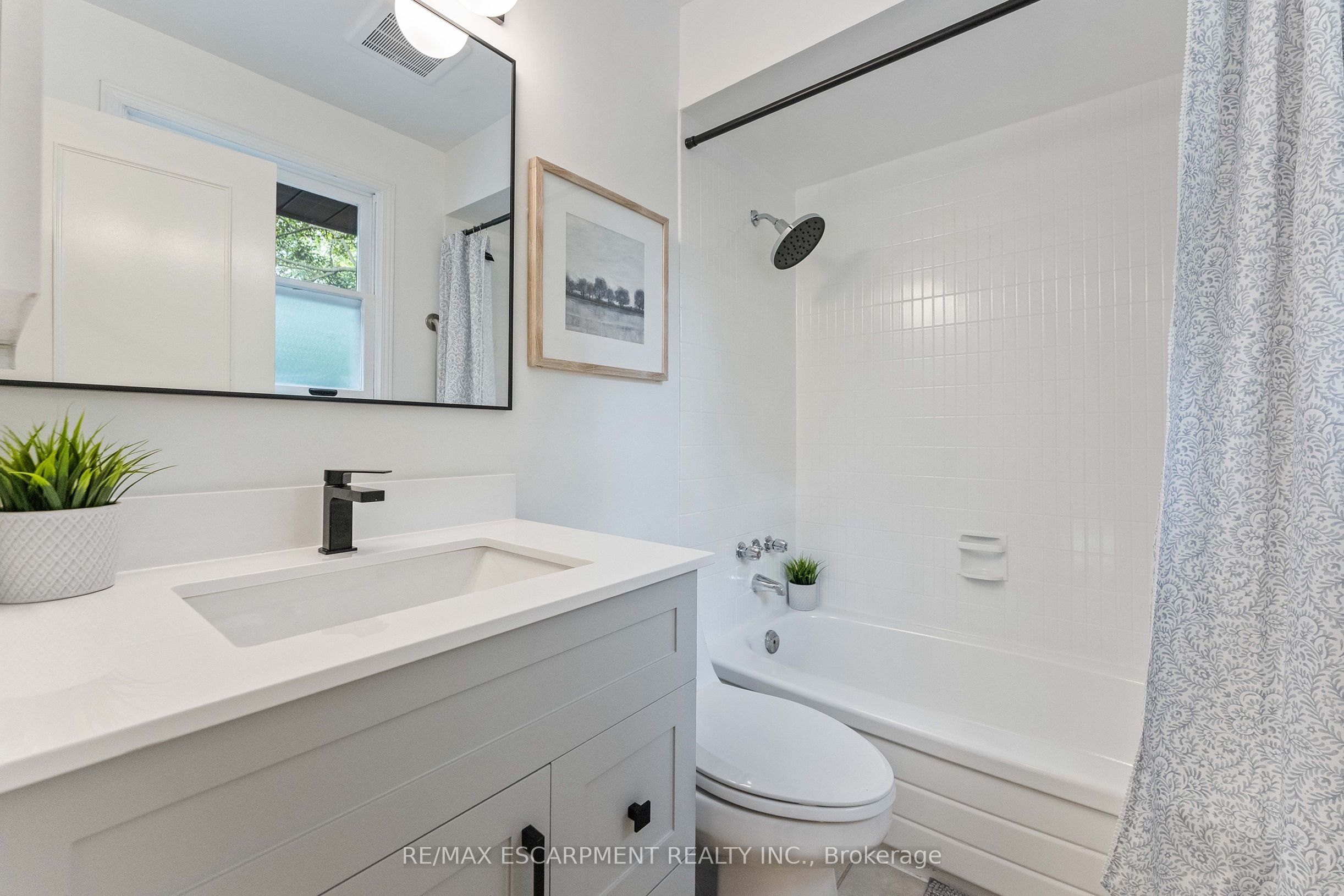 786 Edistel Crescent Property Photo 19
