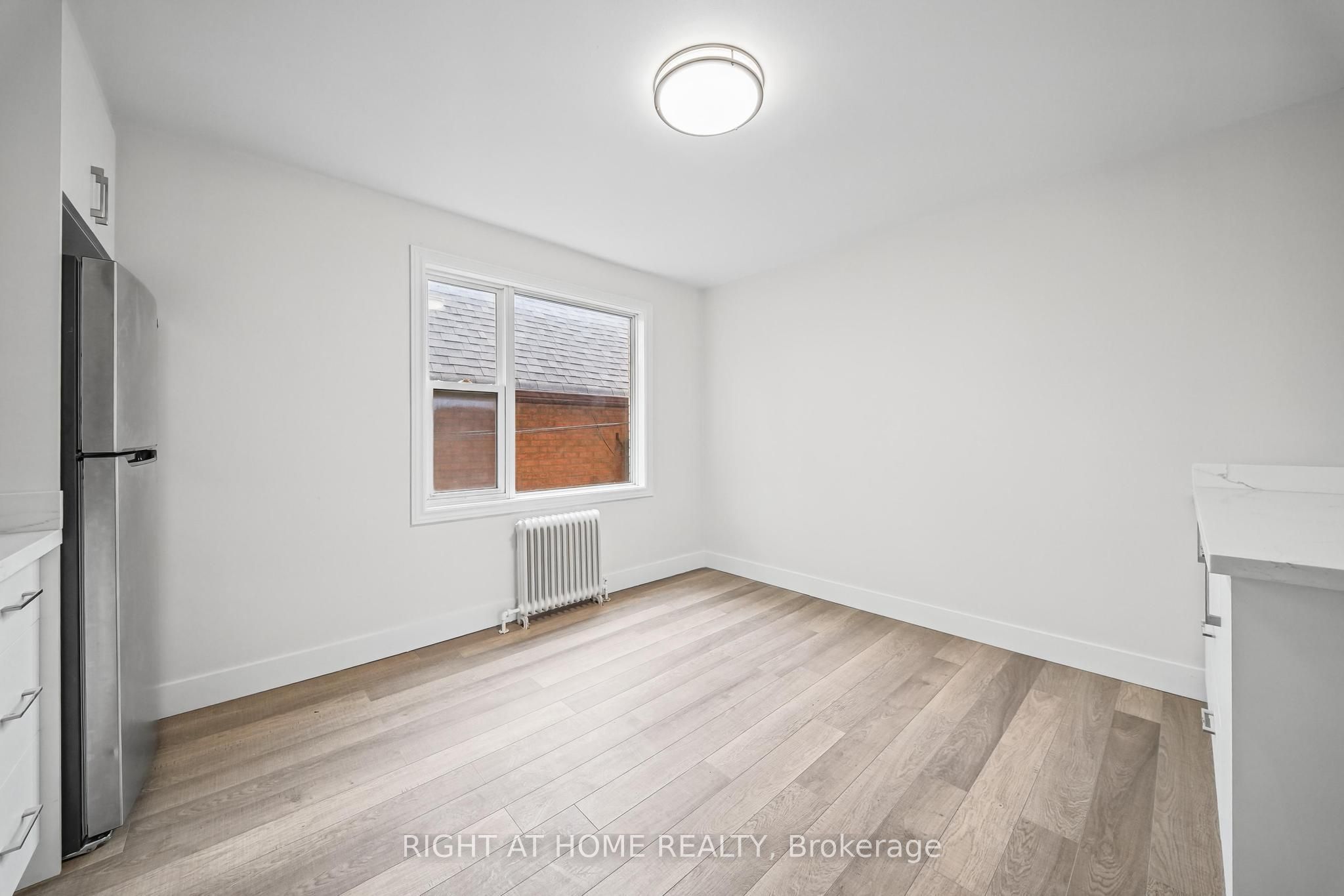 32 Vanevery Street 3 Property Photo 11