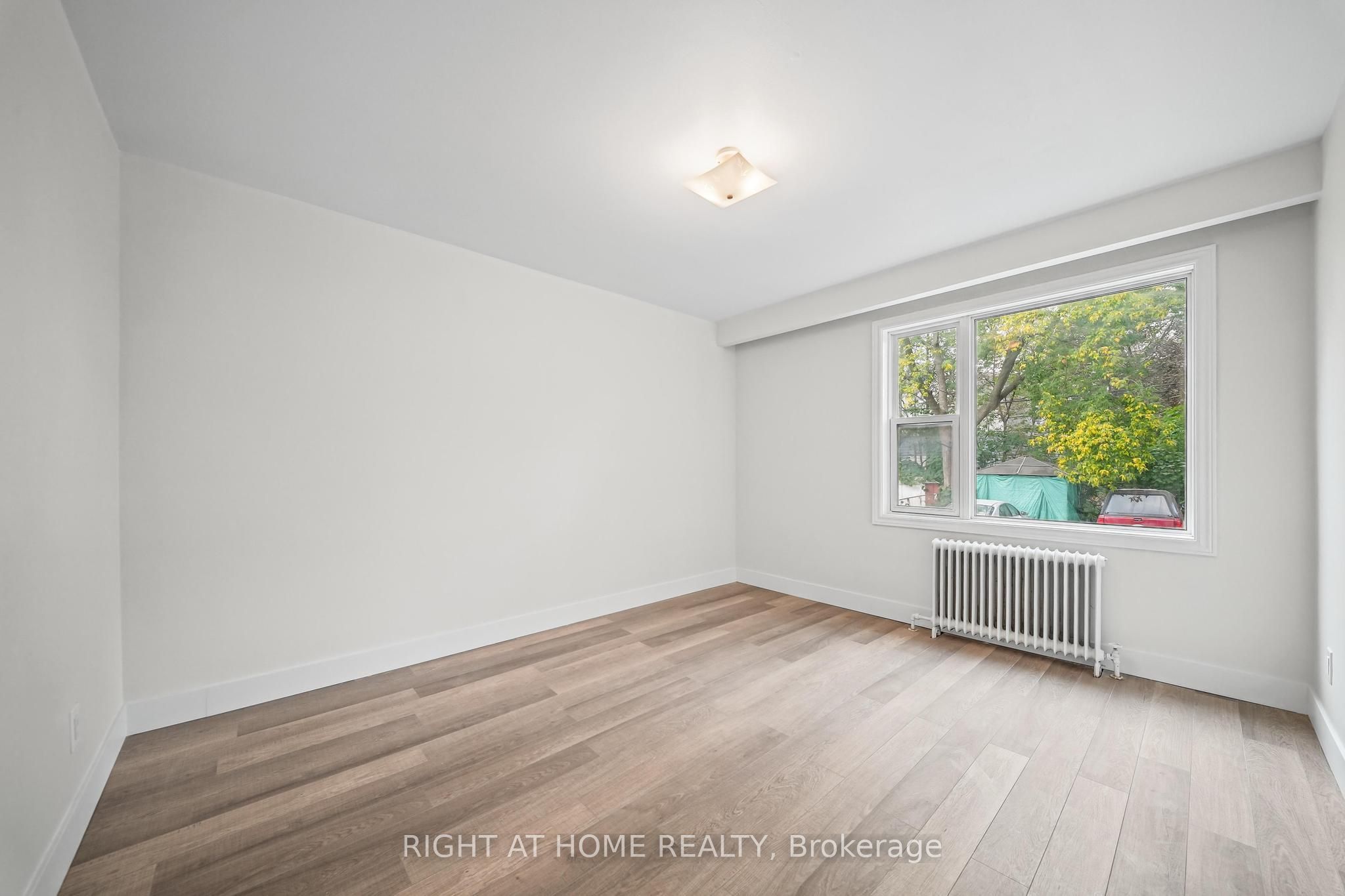 32 Vanevery Street 3 Property Photo 13