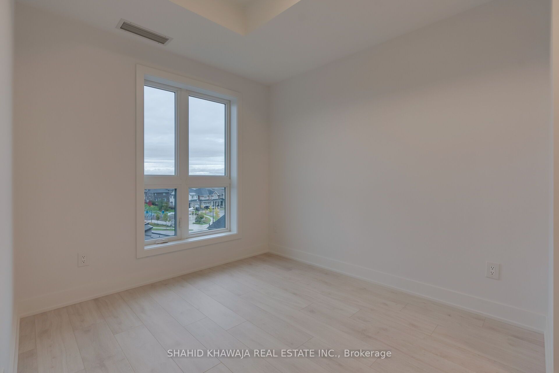 3008 William Cutmore Boulevard 621 Property Photo 13